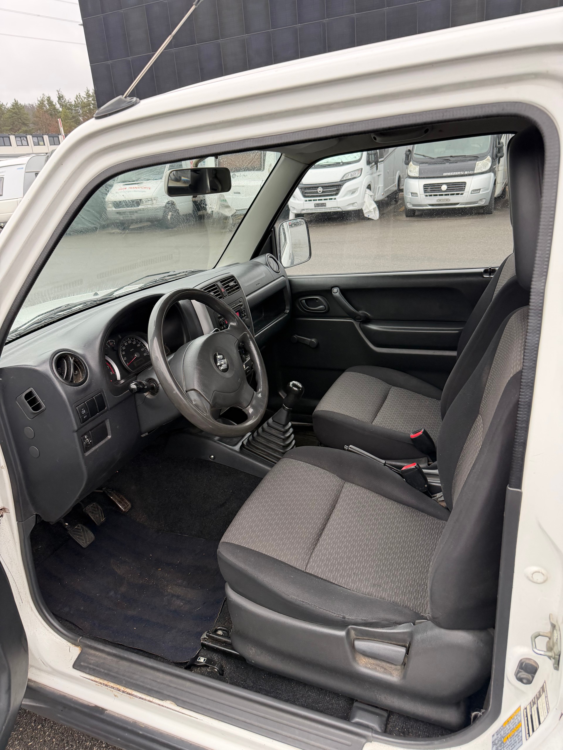 SUZUKI Jimny 1.3 16V Country-image-6