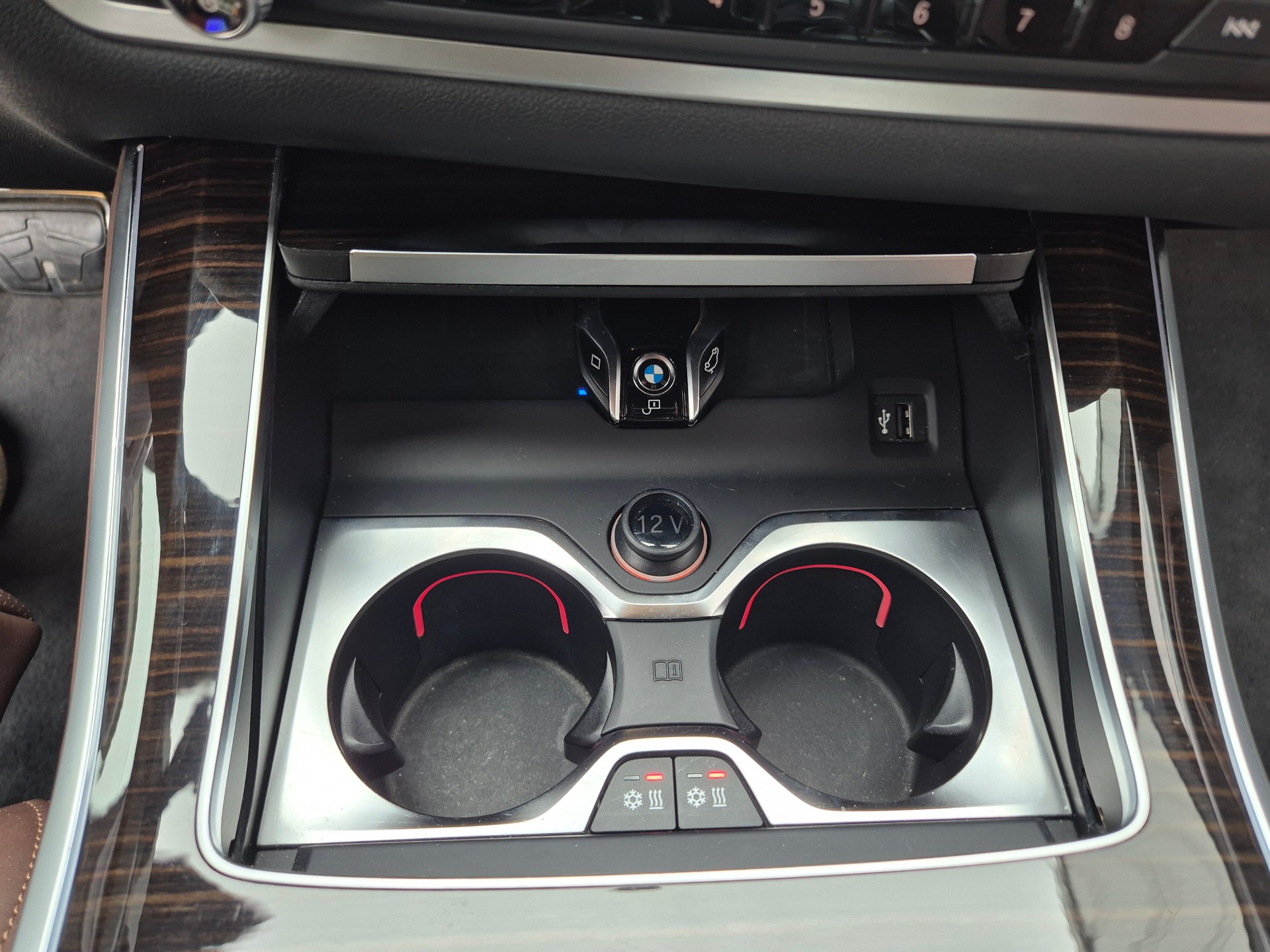 BMW X5 xDrive M50d Steptronic-image-11