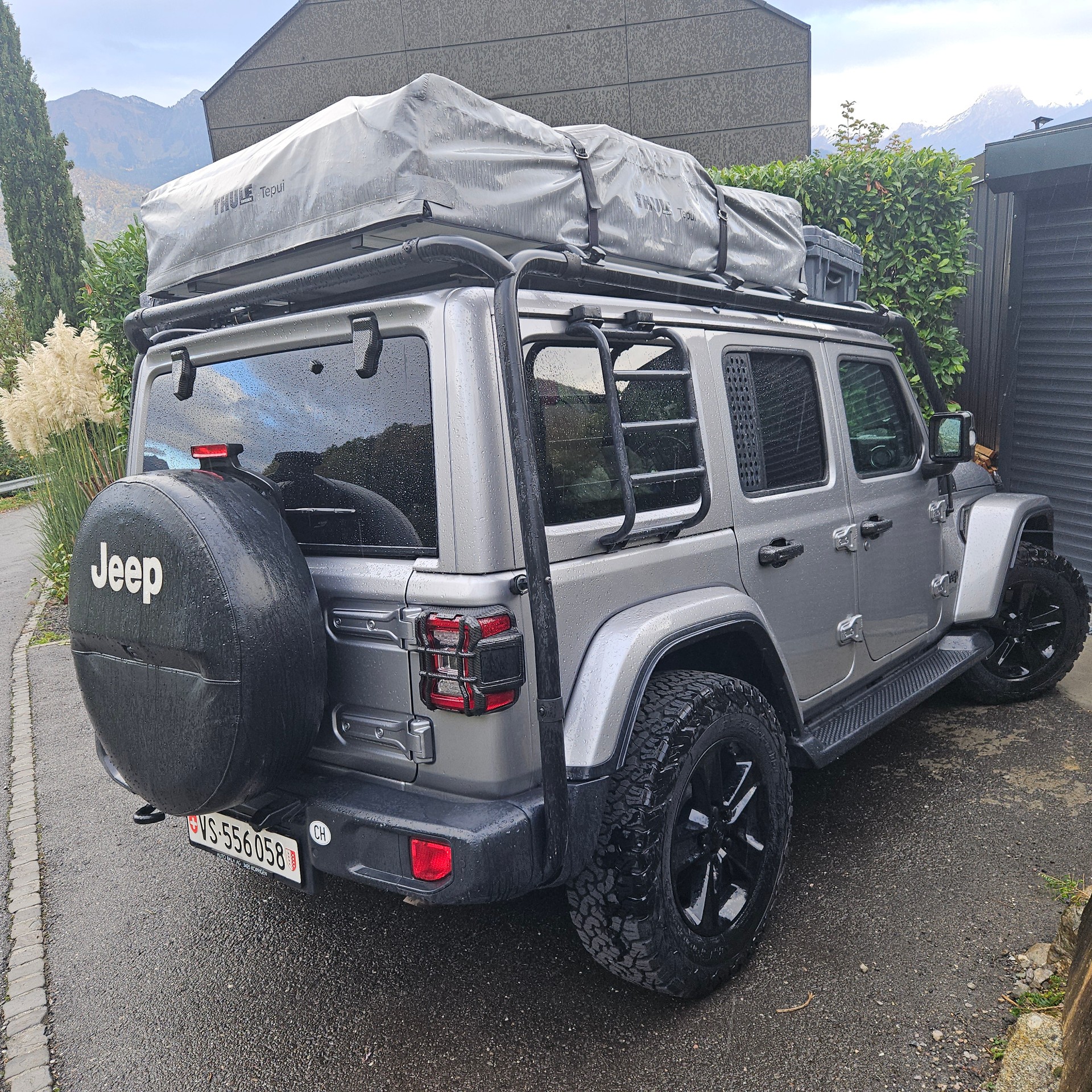 JEEP Wrangler 2.0 Unlimited Sport Automatic-image-1