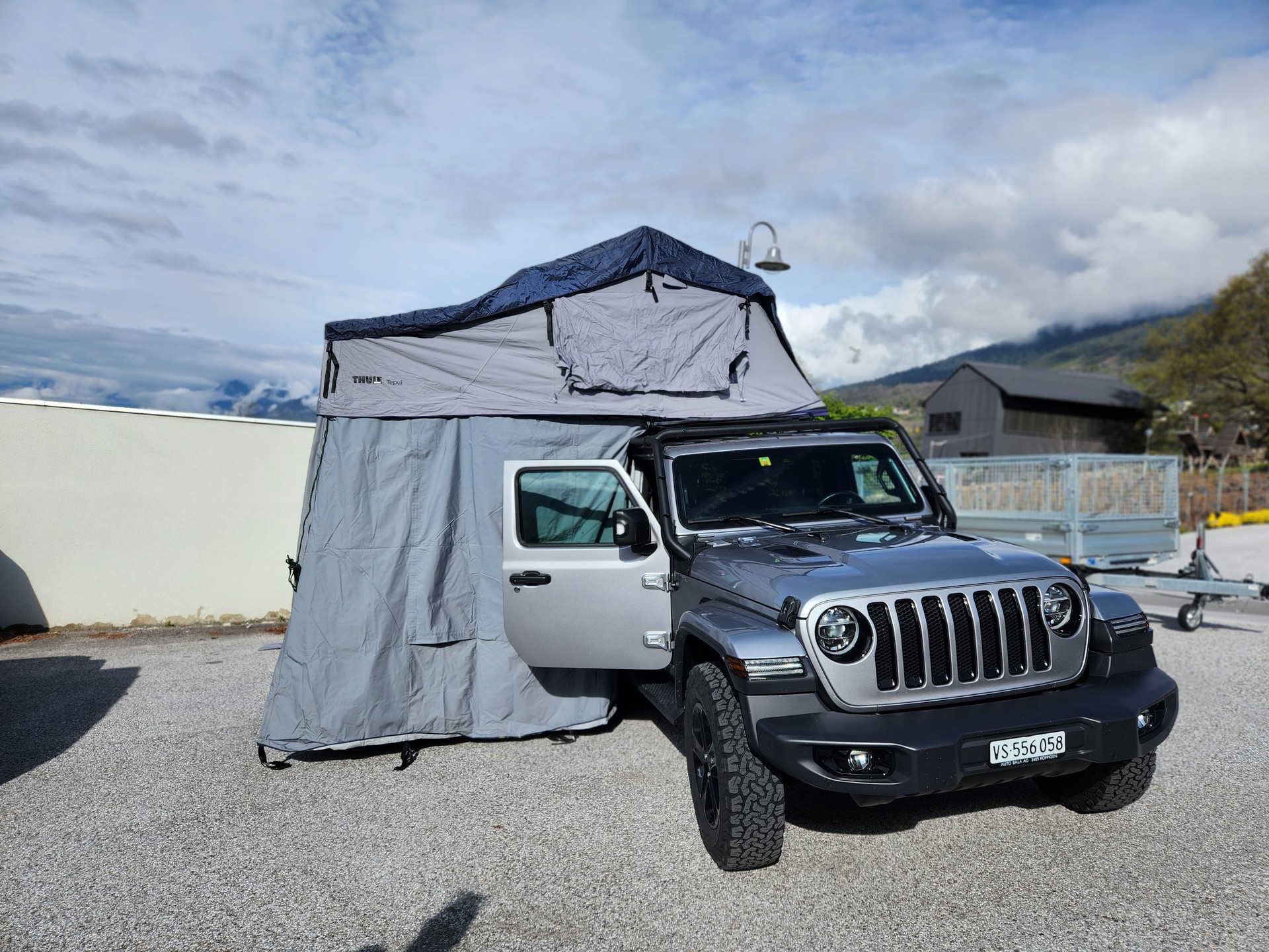JEEP Wrangler 2.0 Unlimited Sport Automatic-image-6