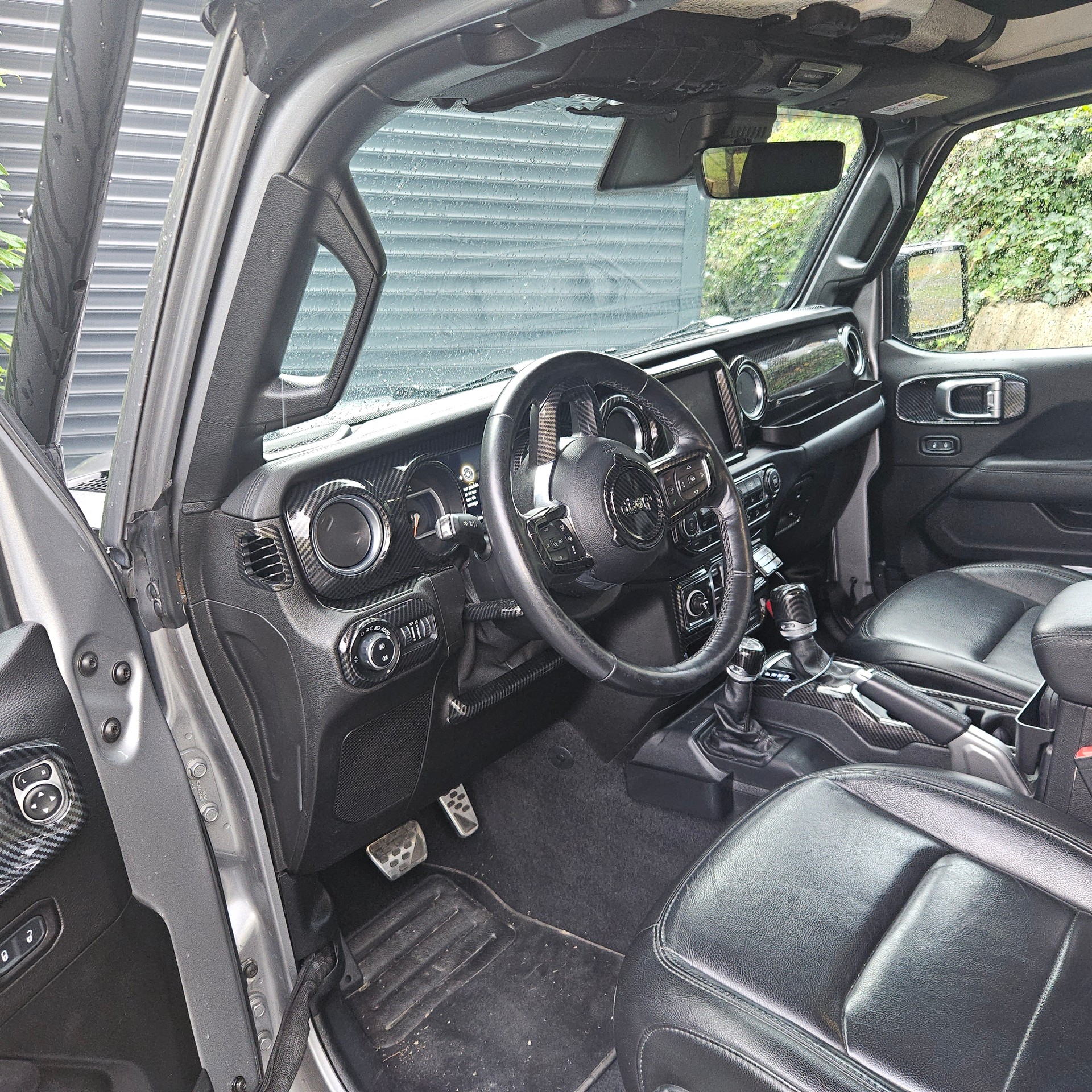 JEEP Wrangler 2.0 Unlimited Sport Automatic-image-2
