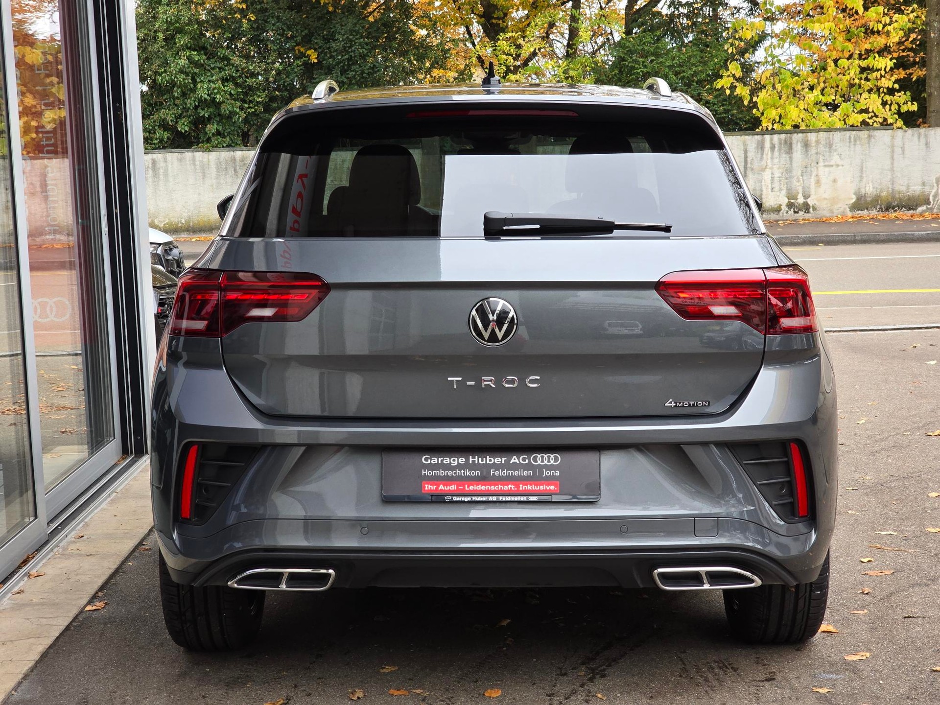 VW T-Roc 2.0 TSI R-Line DSG 4Motion-image-4