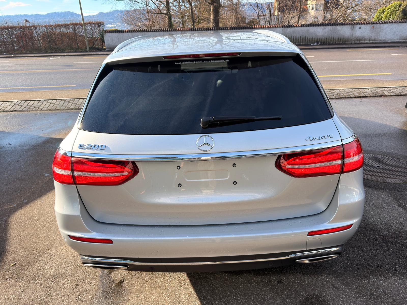MERCEDES-BENZ E 200 Avantgarde 4 Matic 9G-Tronic-image-5