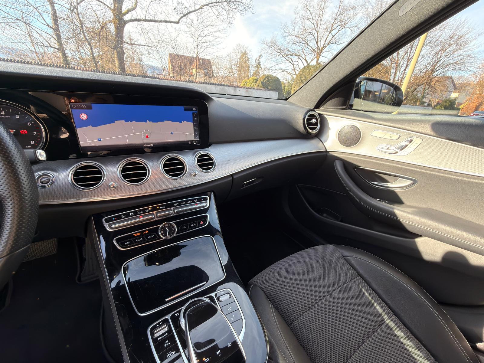 MERCEDES-BENZ E 200 Avantgarde 4 Matic 9G-Tronic-image-14