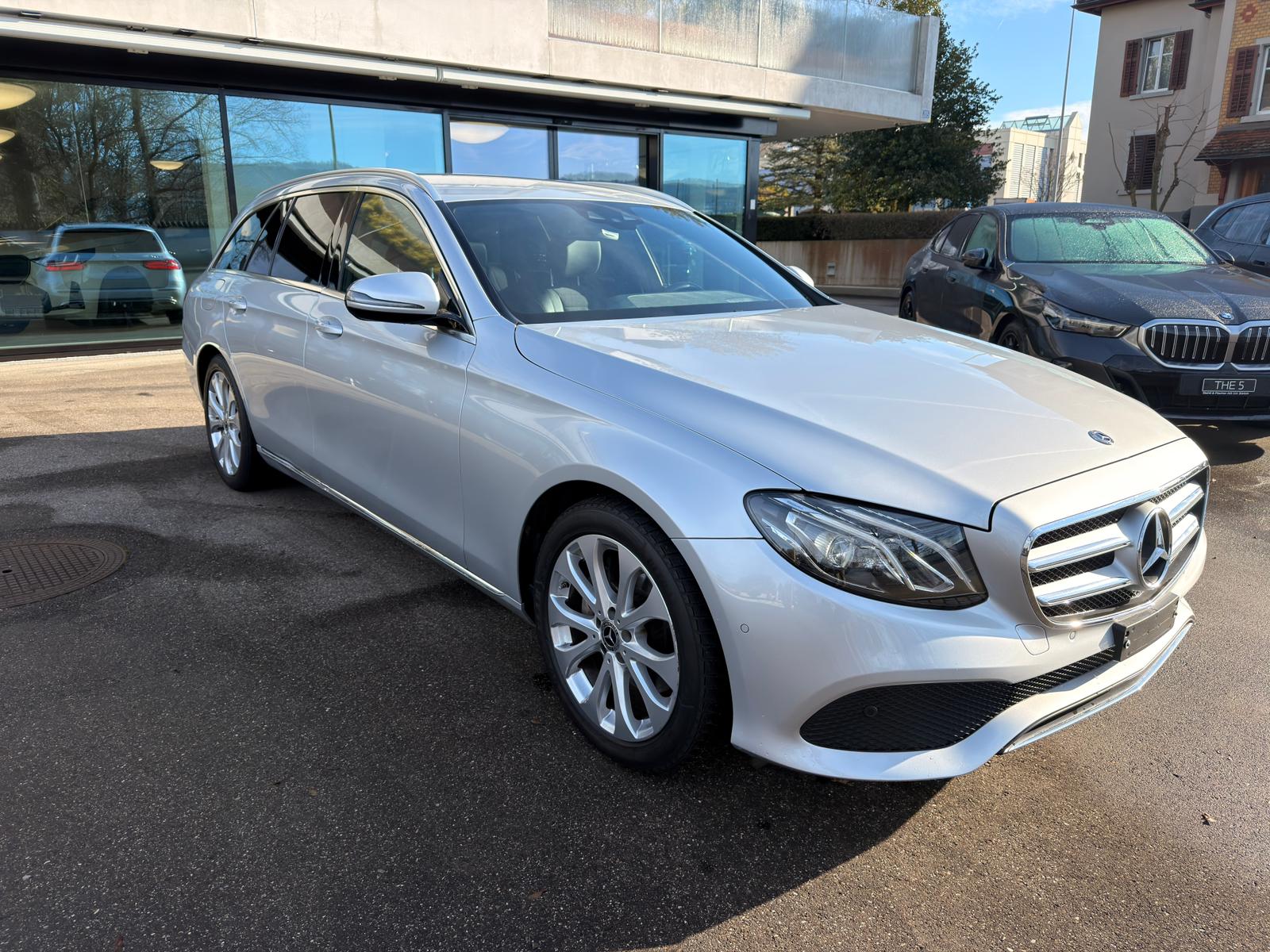 MERCEDES-BENZ E 200 Avantgarde 4 Matic 9G-Tronic-image-2