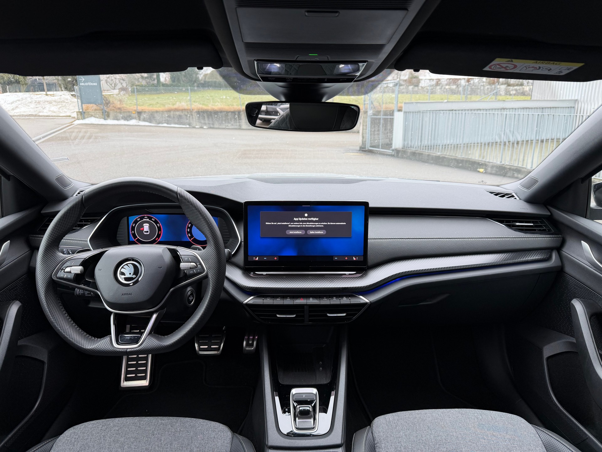 SKODA Octavia Combi 1.5 TSI mHEV DSG Sport Line-image-9