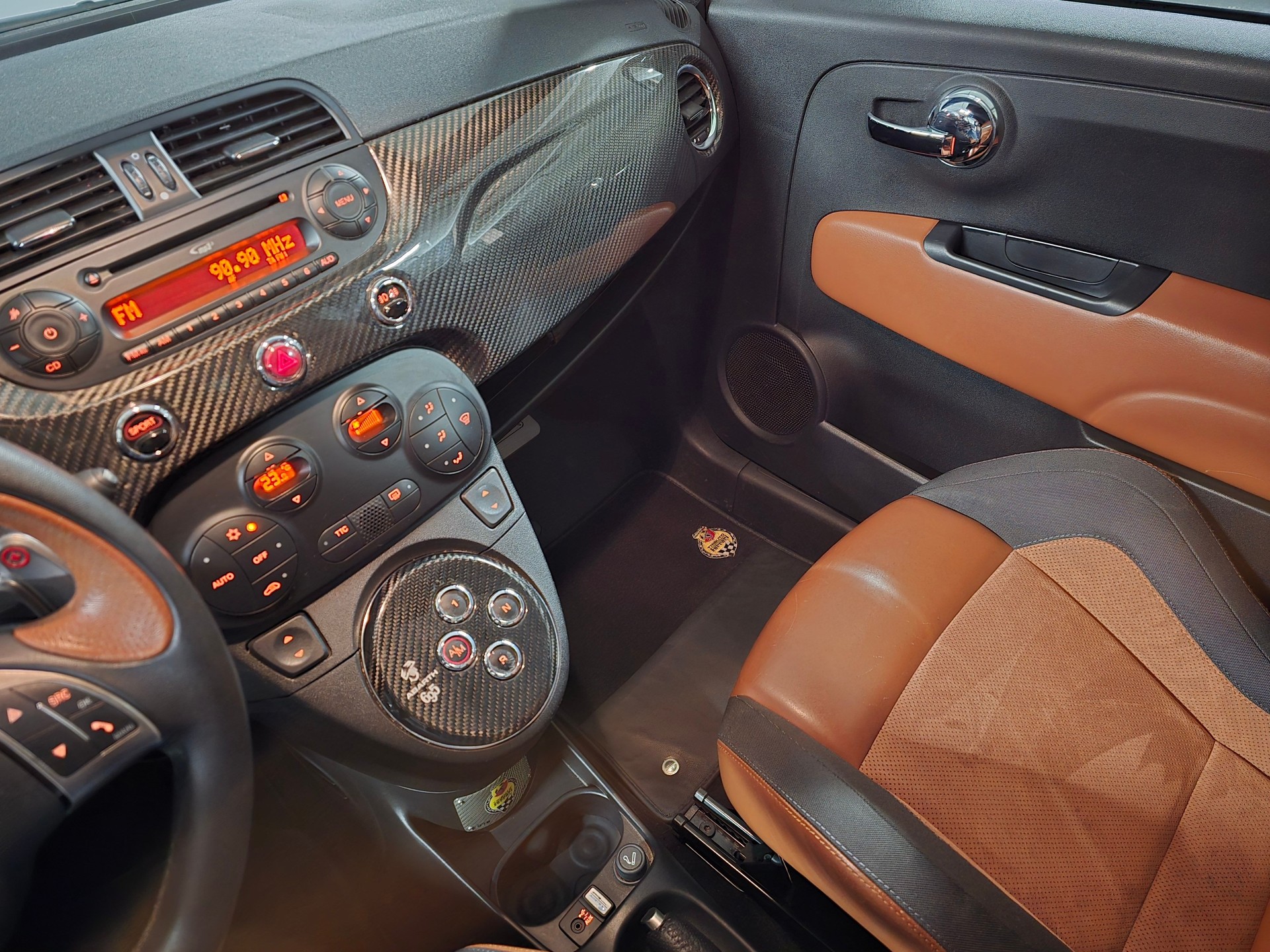 FIAT 695 Abarth 695 Abarth TF Tributo Ferrari Nr° 78/99-image-11