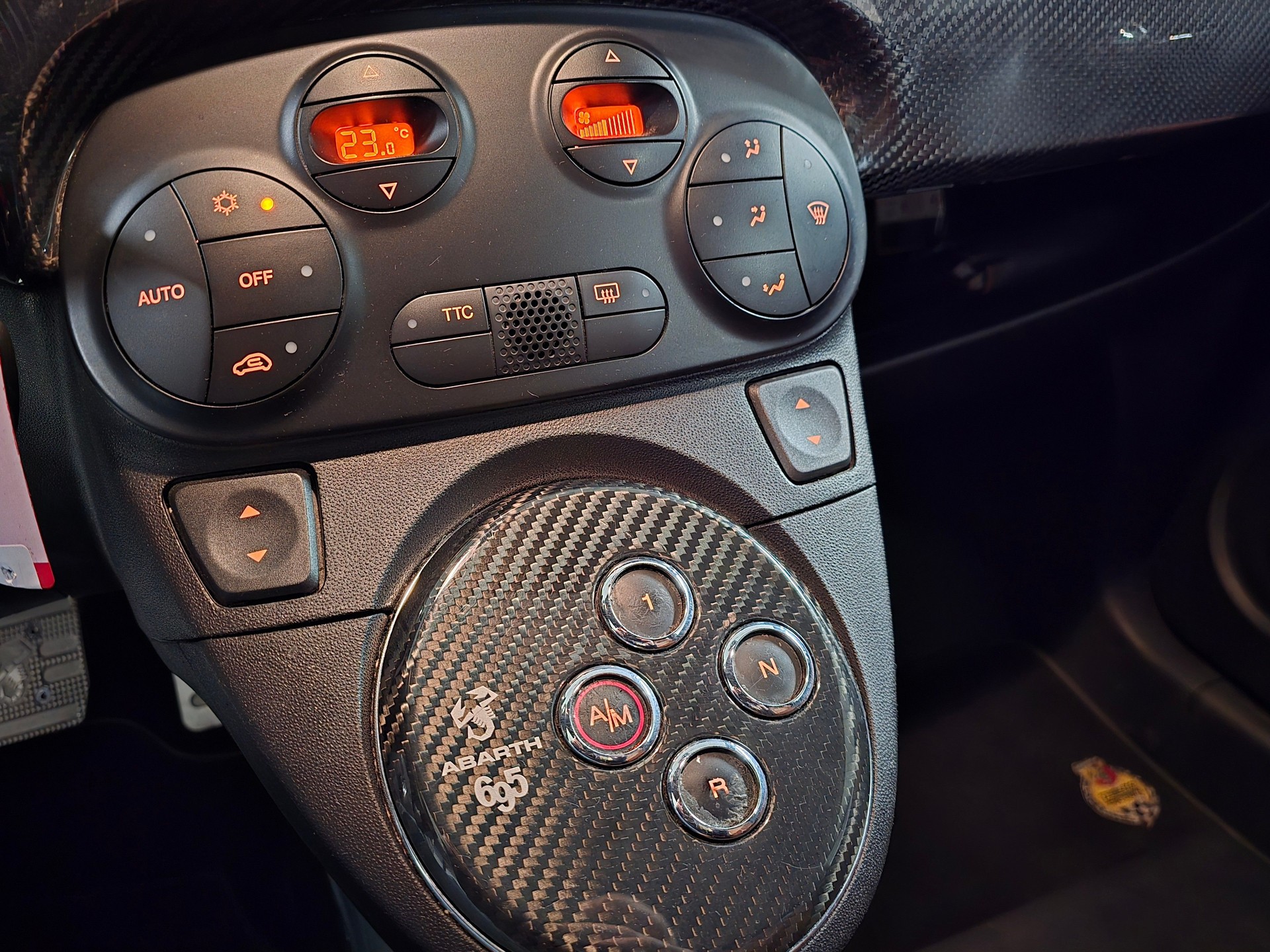 FIAT 695 Abarth 695 Abarth TF Tributo Ferrari Nr° 78/99-image-13