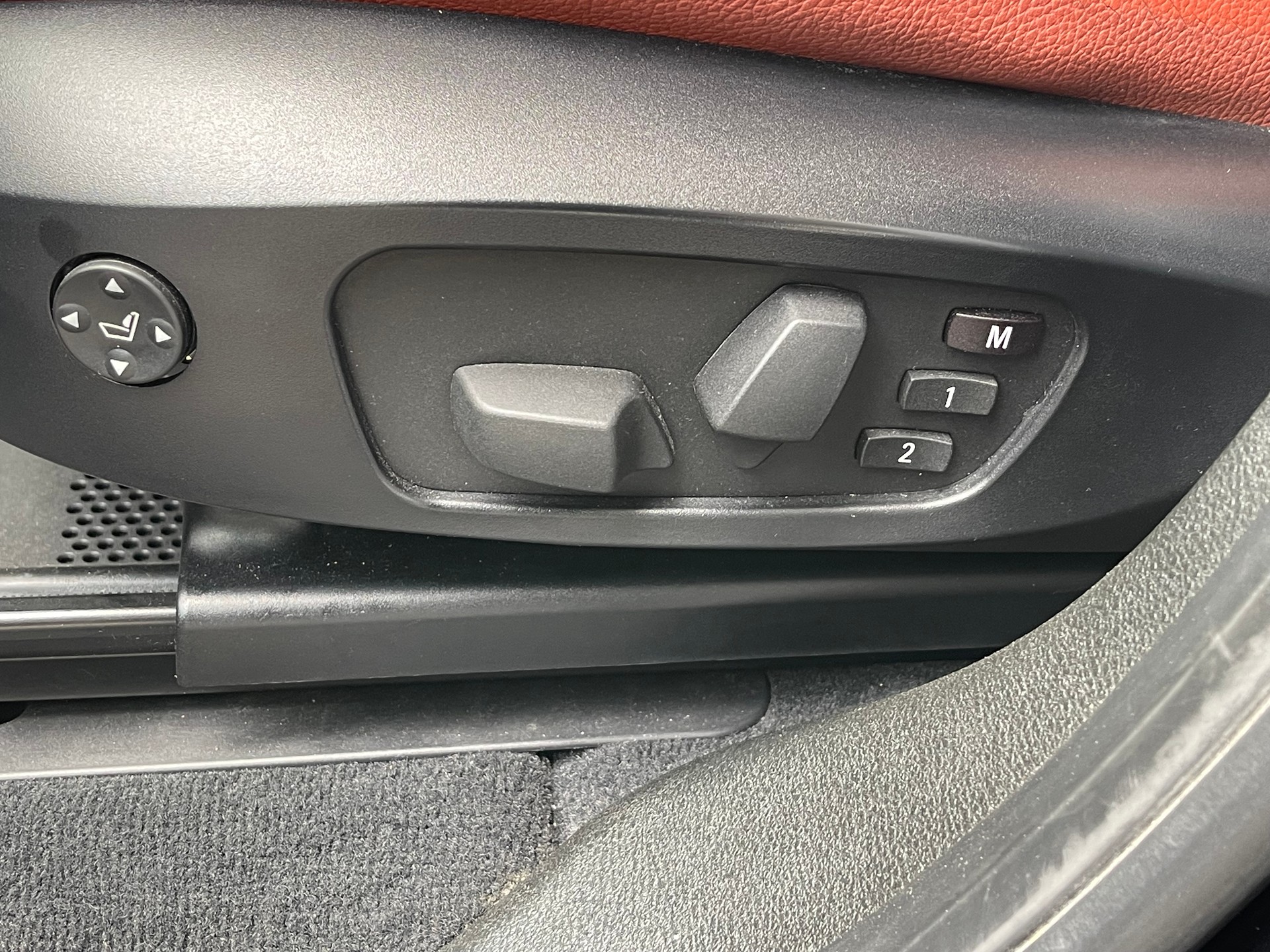 BMW X3 xDrive 35i Steptronic-image-15