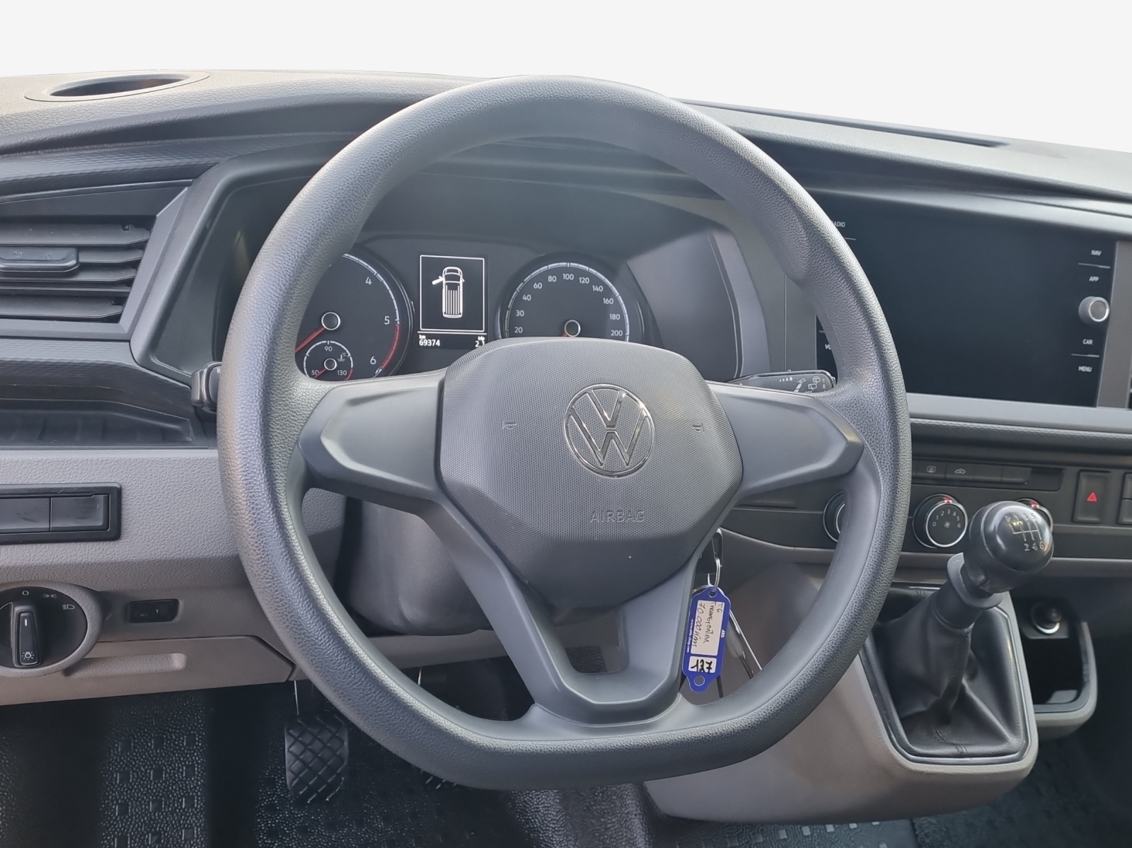 VW T6.1 2.0 TDI 4Motion-image-9