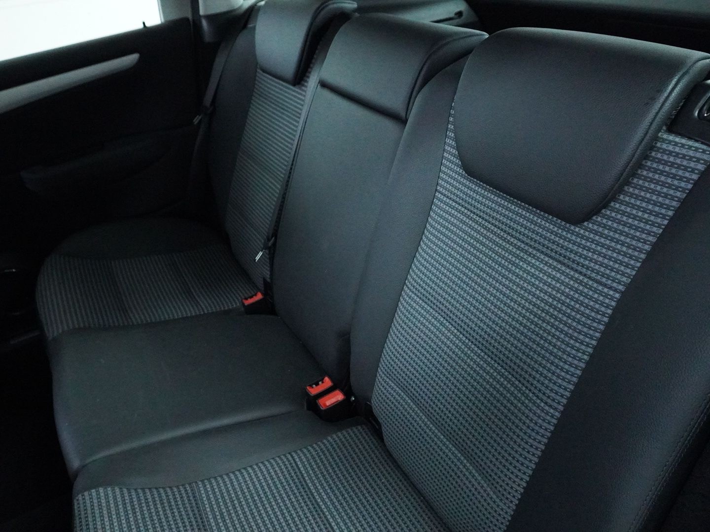 MERCEDES-BENZ B 150-image-4