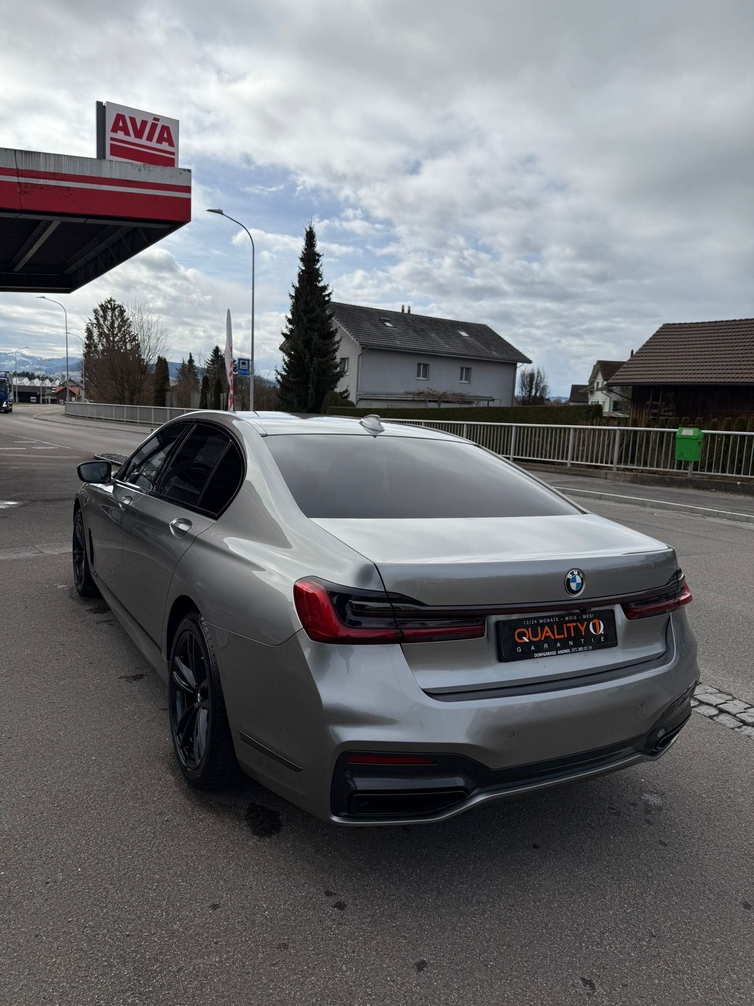 BMW 730d xDrive M Sport Steptronic-image-1