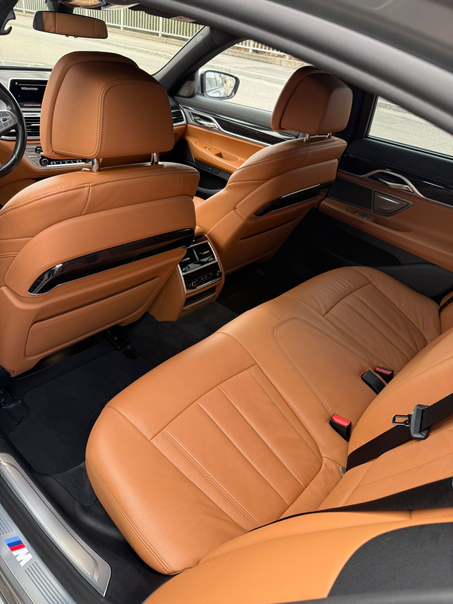 BMW 730d xDrive M Sport Steptronic-image-7