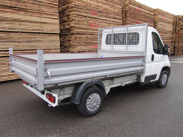 PEUGEOT Boxer 2.0 HDI 335 Active L2-image-2