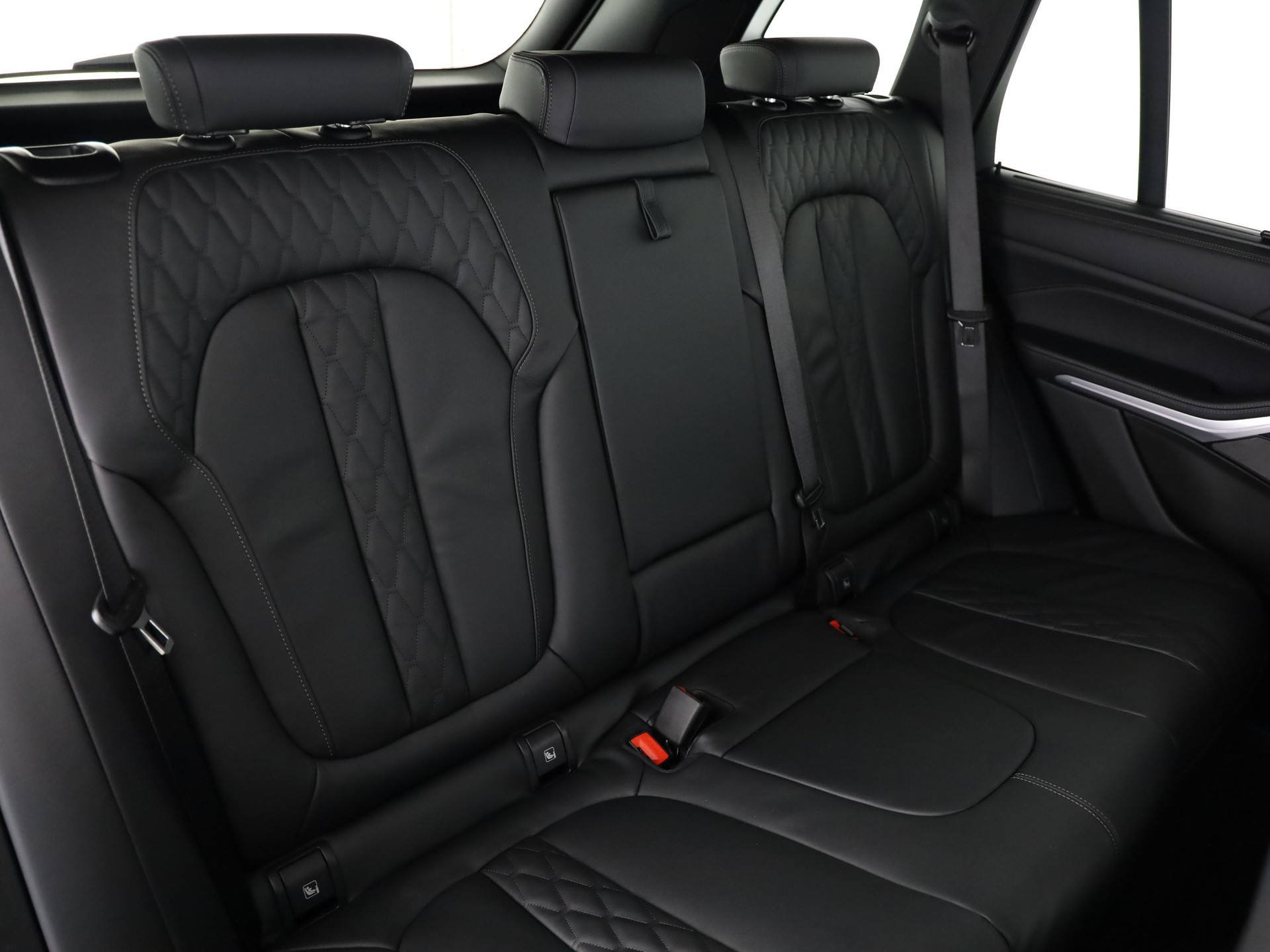 BMW X5 40d xDrive SAG-image-12