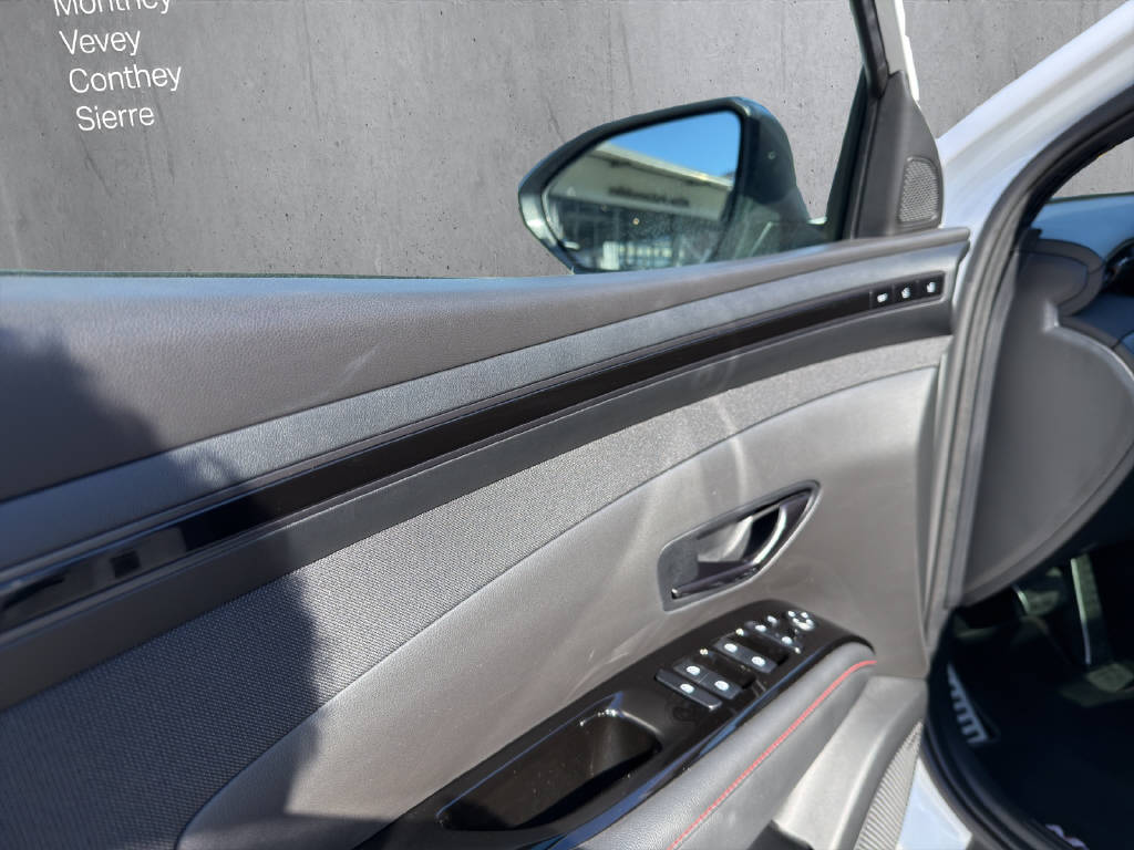 HYUNDAI Tucson 1.6 T-GDi PHEV N-Line LUX.pack 4WD-image-8