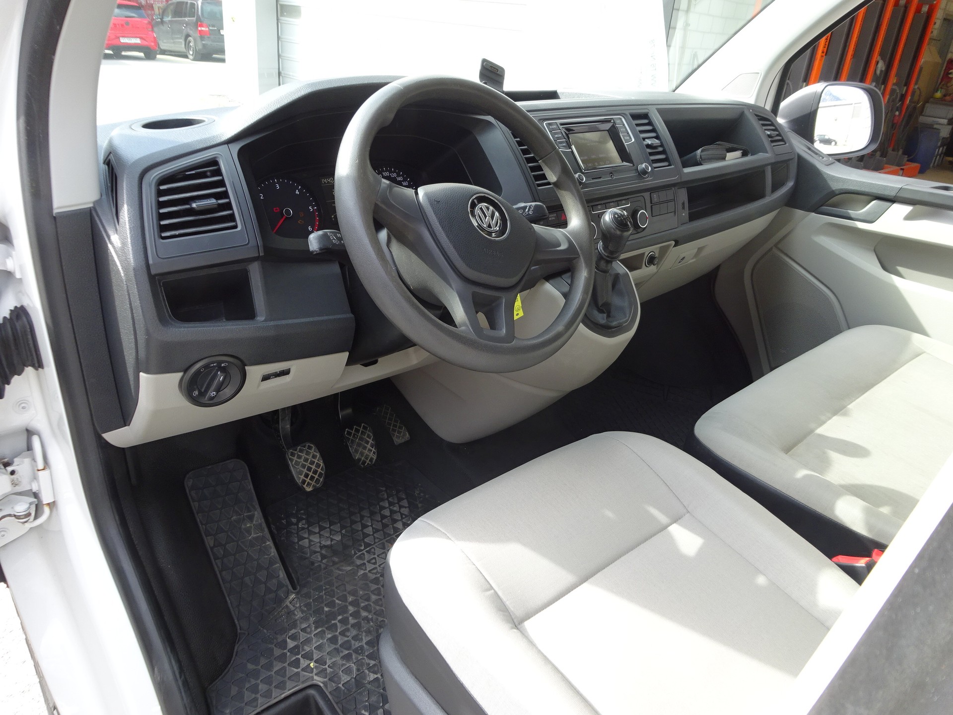 VW T6 2.0 TDI 4Motion-image-19