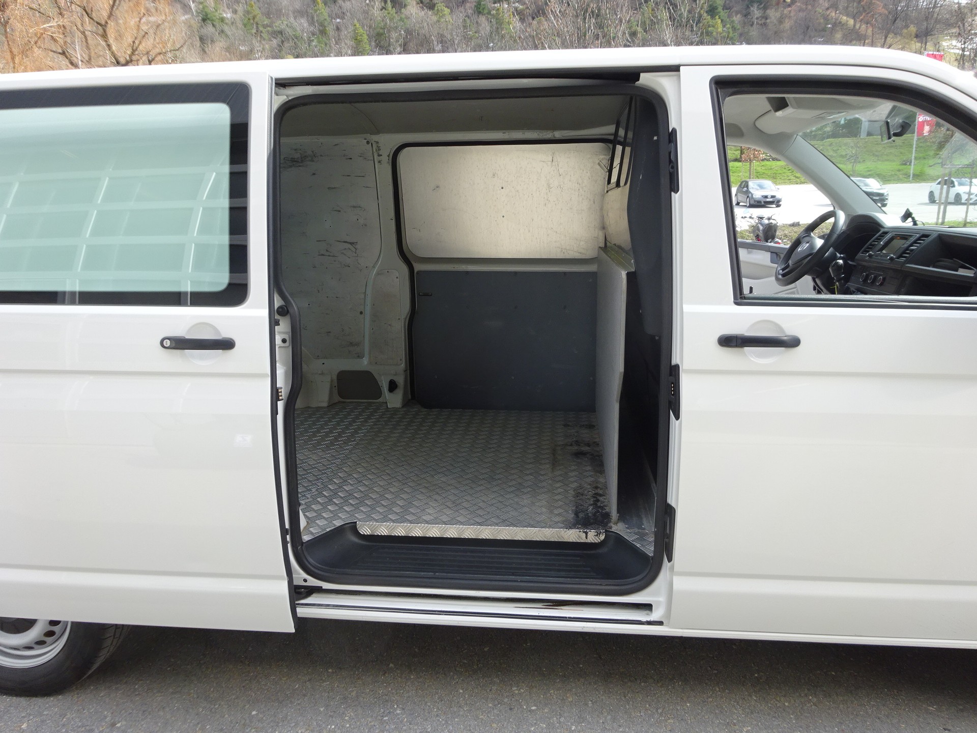 VW T6 2.0 TDI 4Motion-image-15