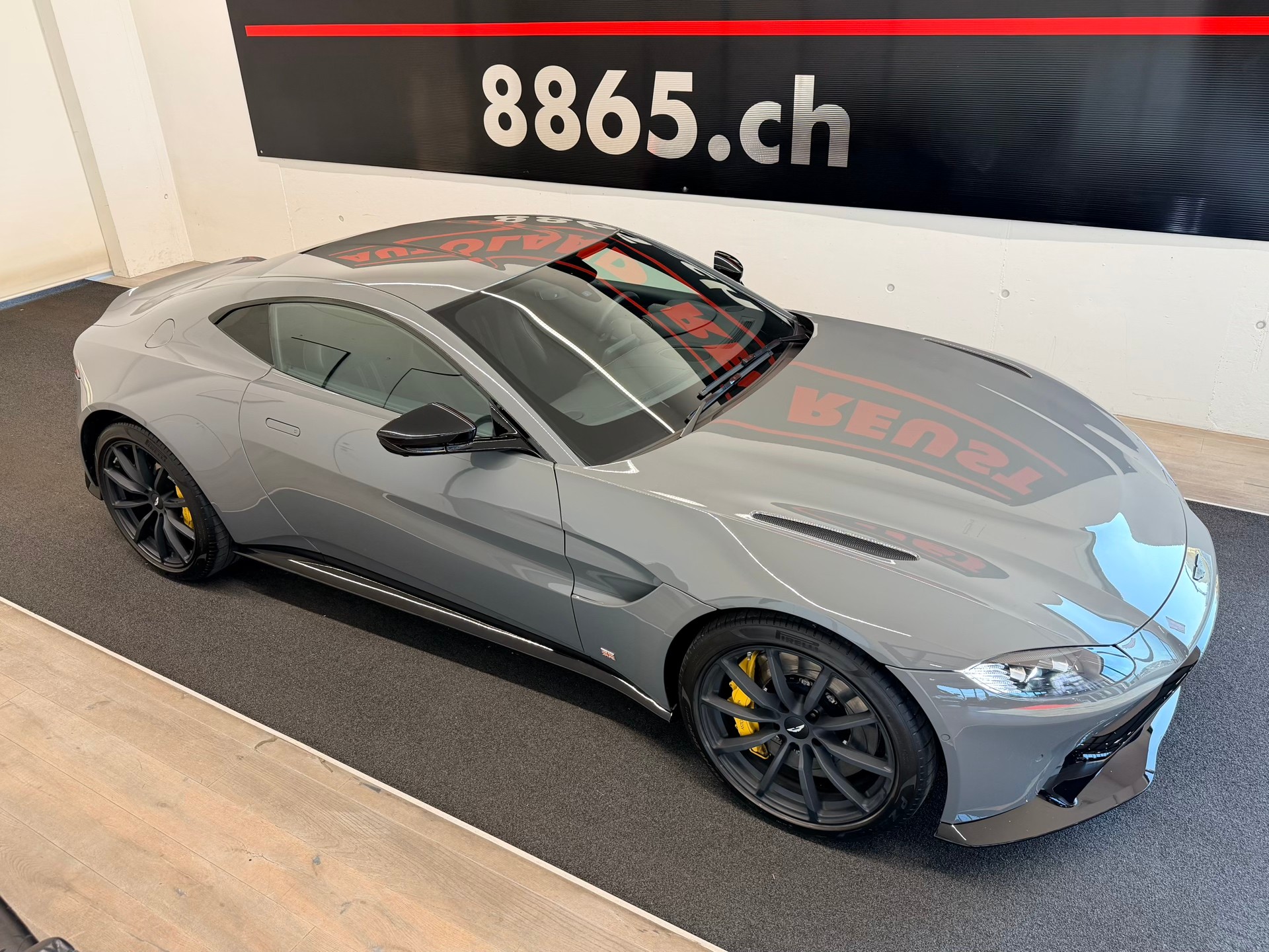 ASTON MARTIN V8 Vantage 4.0 Coupé-image-6