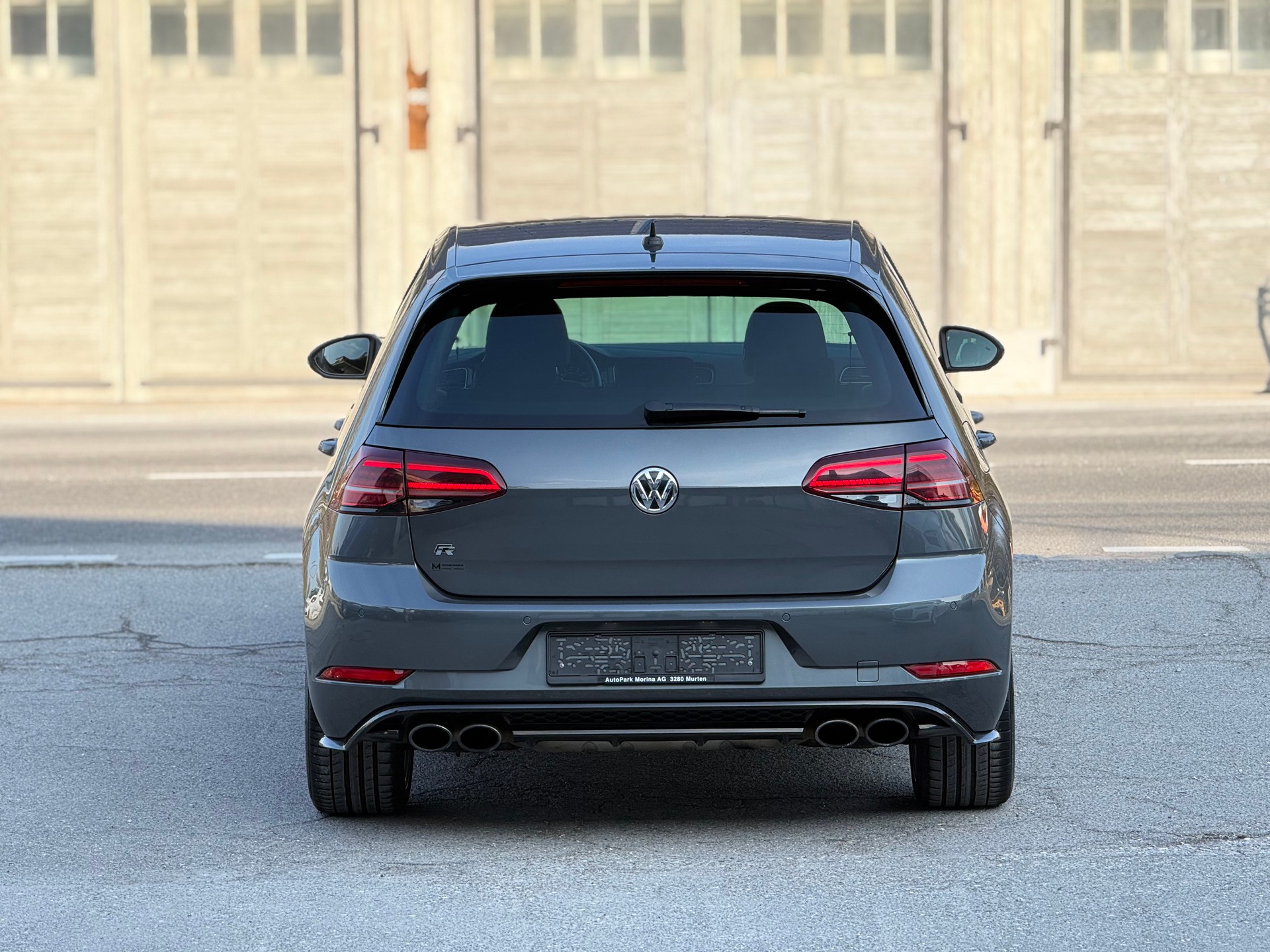 VW Golf 2.0 TSI R 4Motion DSG-image-5