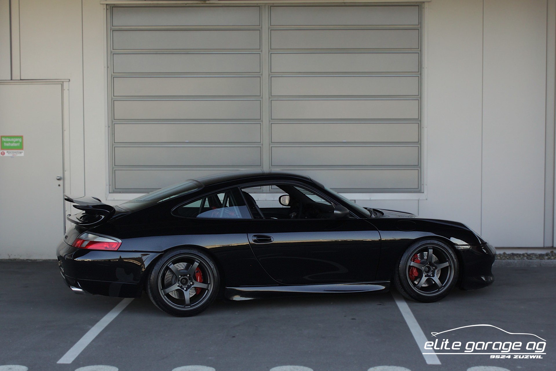 PORSCHE 911 GT3-image-4
