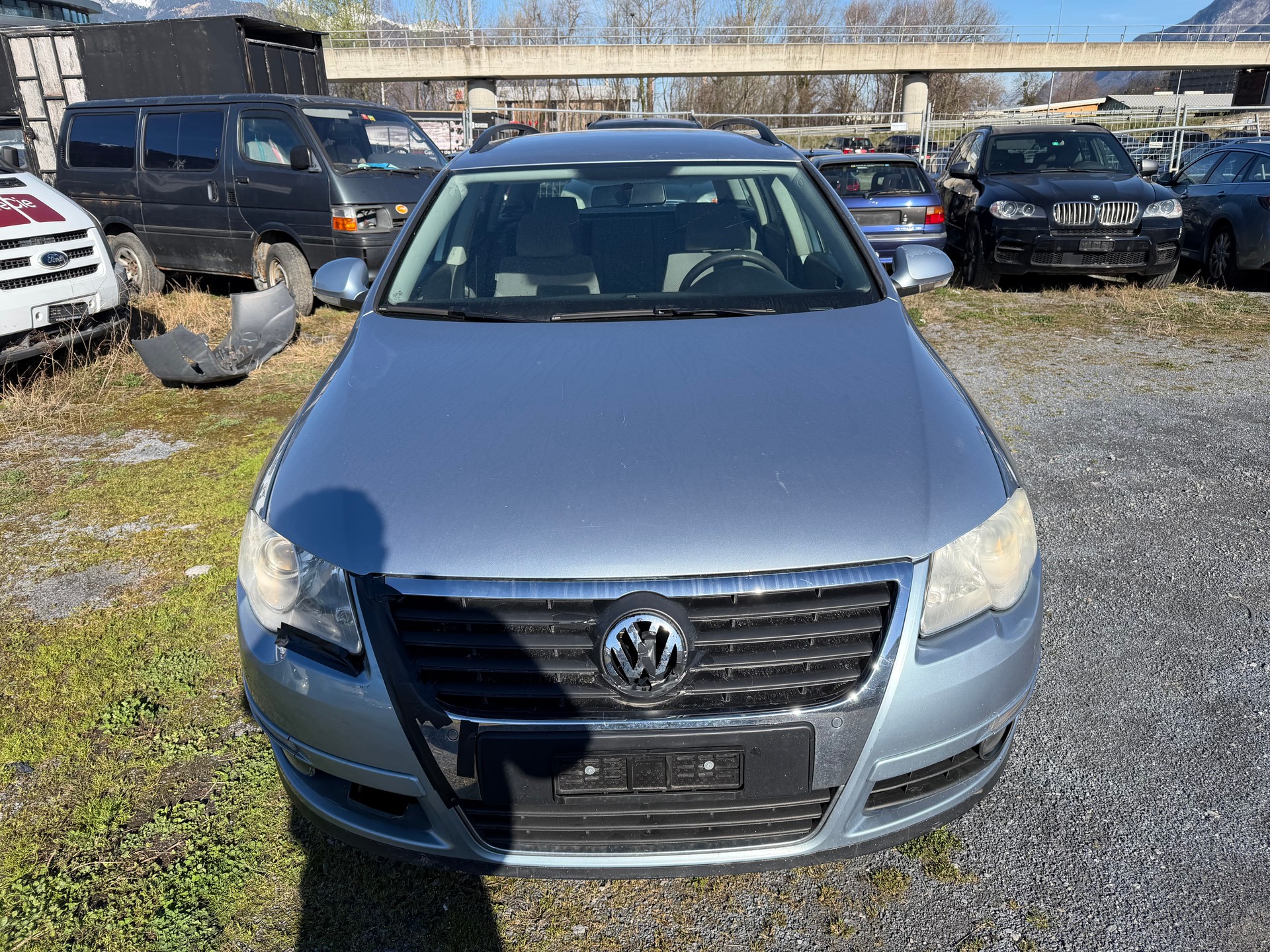VW Passat Variant 2.0 TDI Trendline-image-2