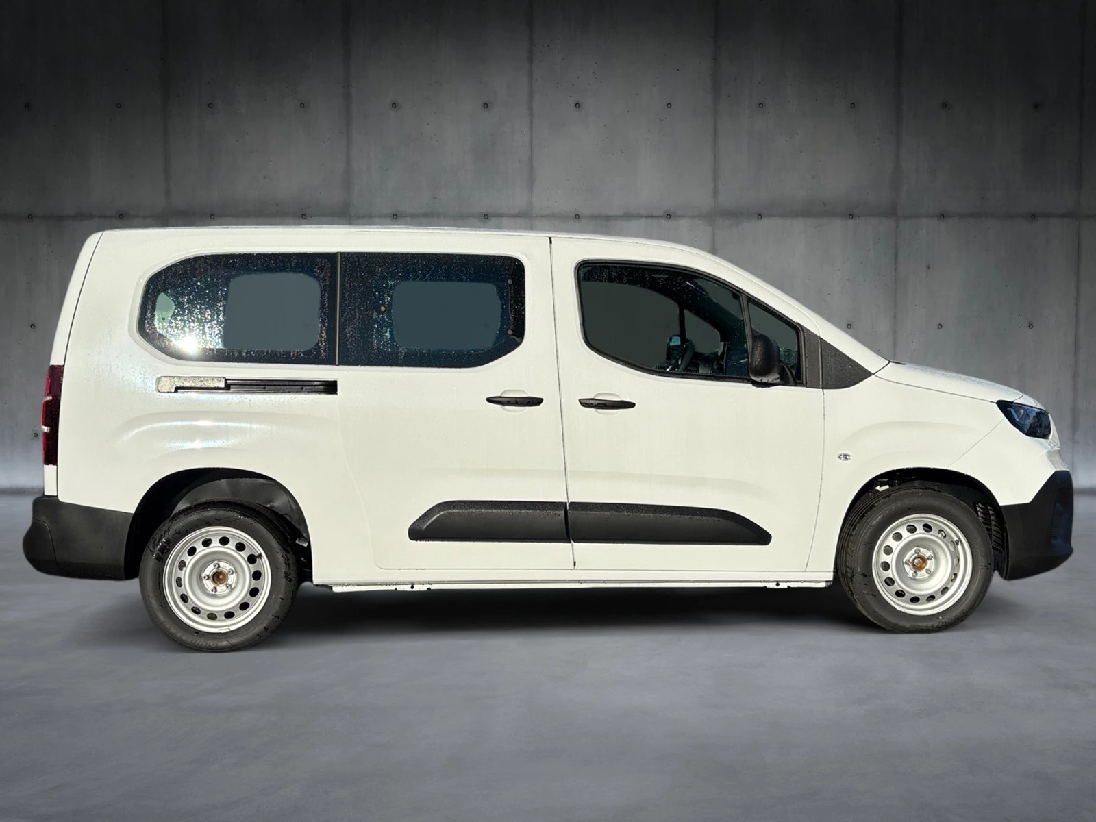 FIAT Doblo 1.5 BlueHDi L2 950kg A-image-1