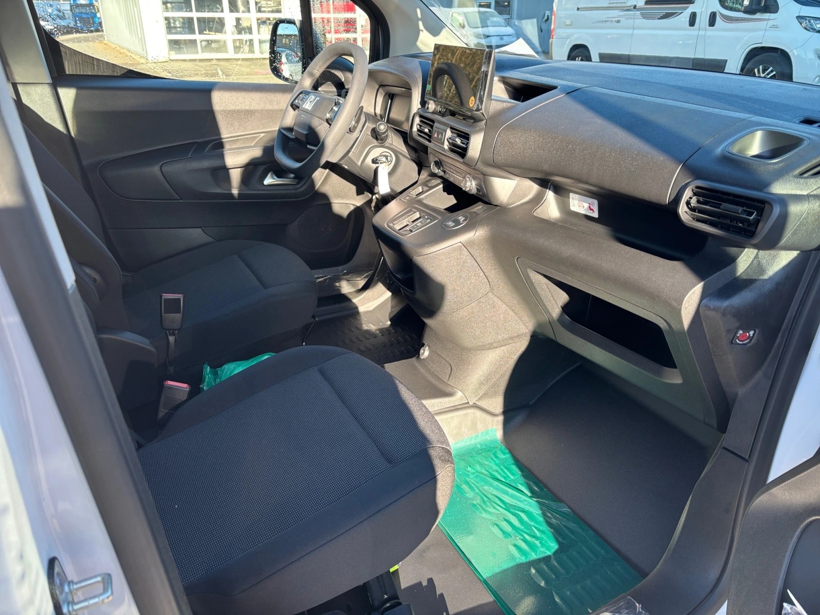 FIAT Doblo 1.5 BlueHDi L2 950kg A-image-6