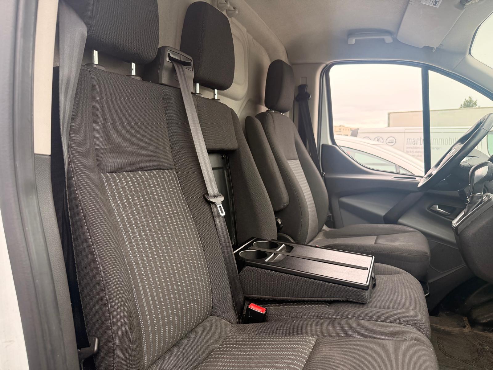 FORD Transit Custom Van 290 L1H1 Trend SelectShift A-image-7