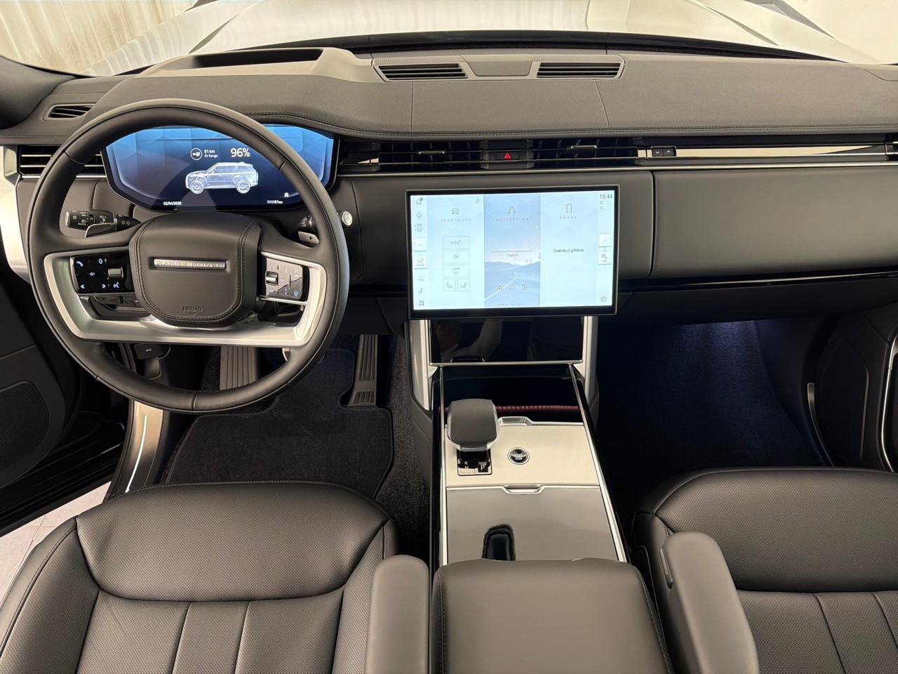 LAND ROVER RR P460e PHEV HSE-image-6