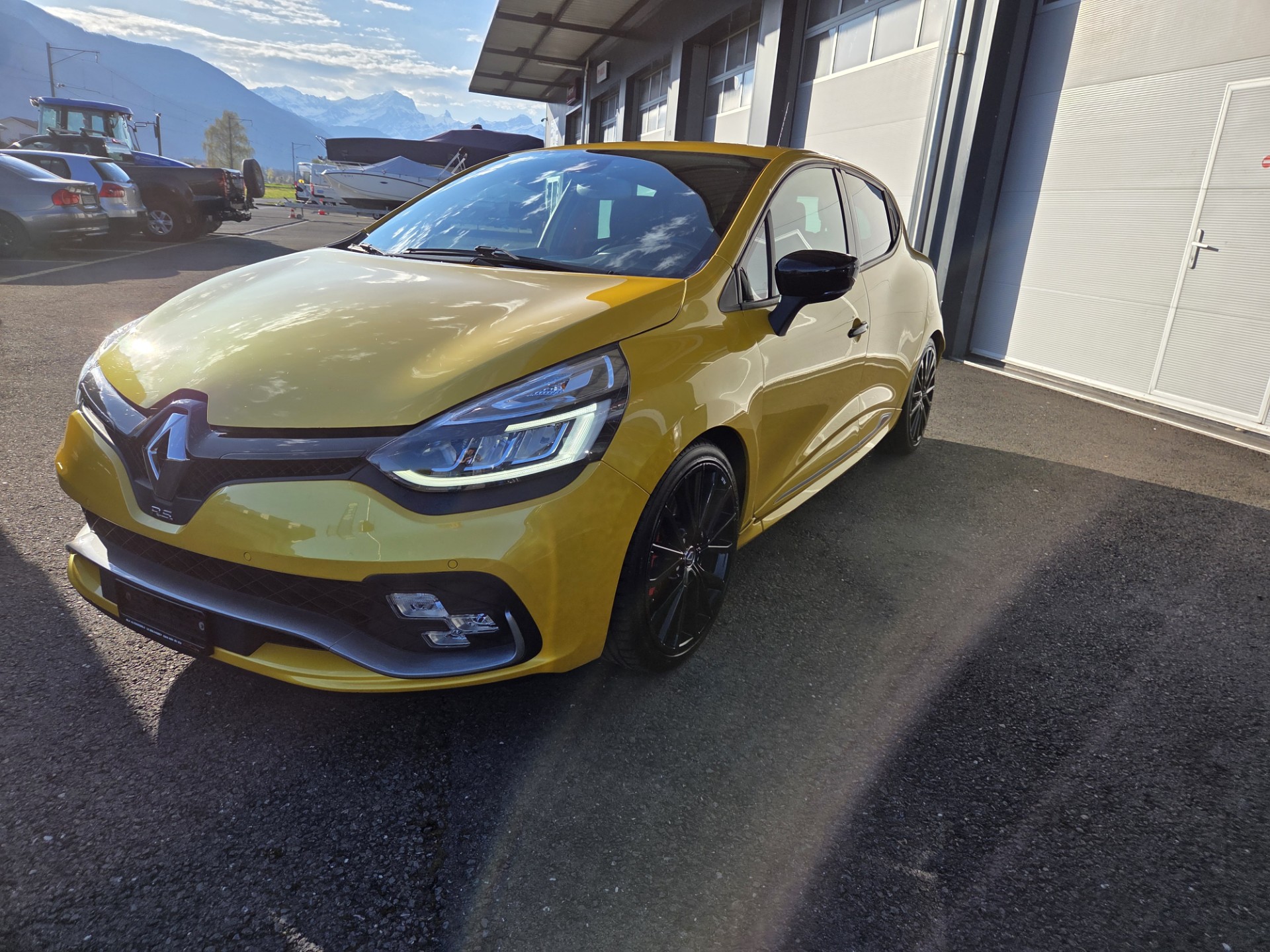 RENAULT Clio 1.6 T RS 220 Trophy EDC-image-2