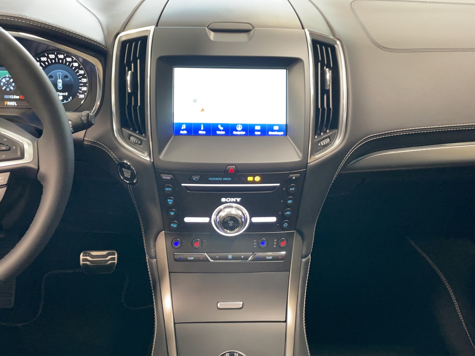 FORD S-Max 2.5 Hybrid Vignale-image-8