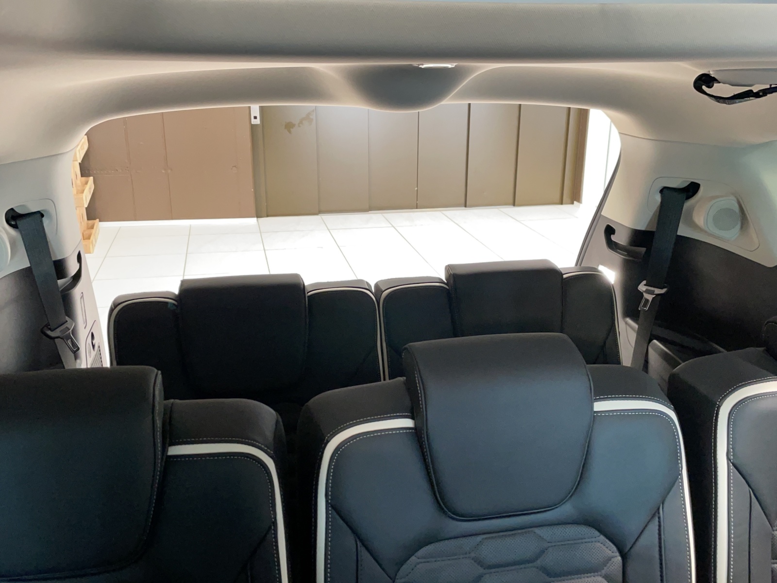 FORD S-Max 2.5 Hybrid Vignale-image-13