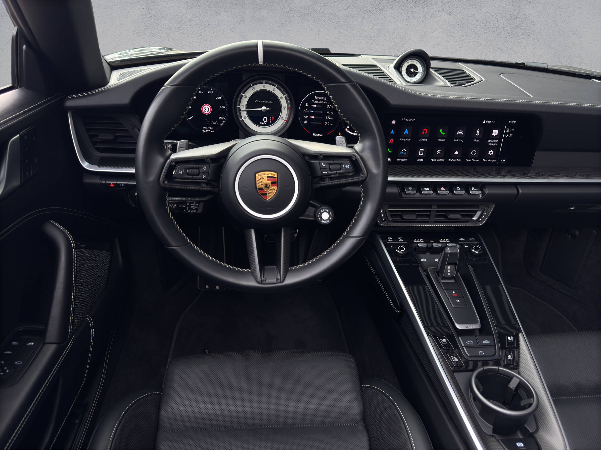 PORSCHE 911 Turbo S Cabriolet-image-5