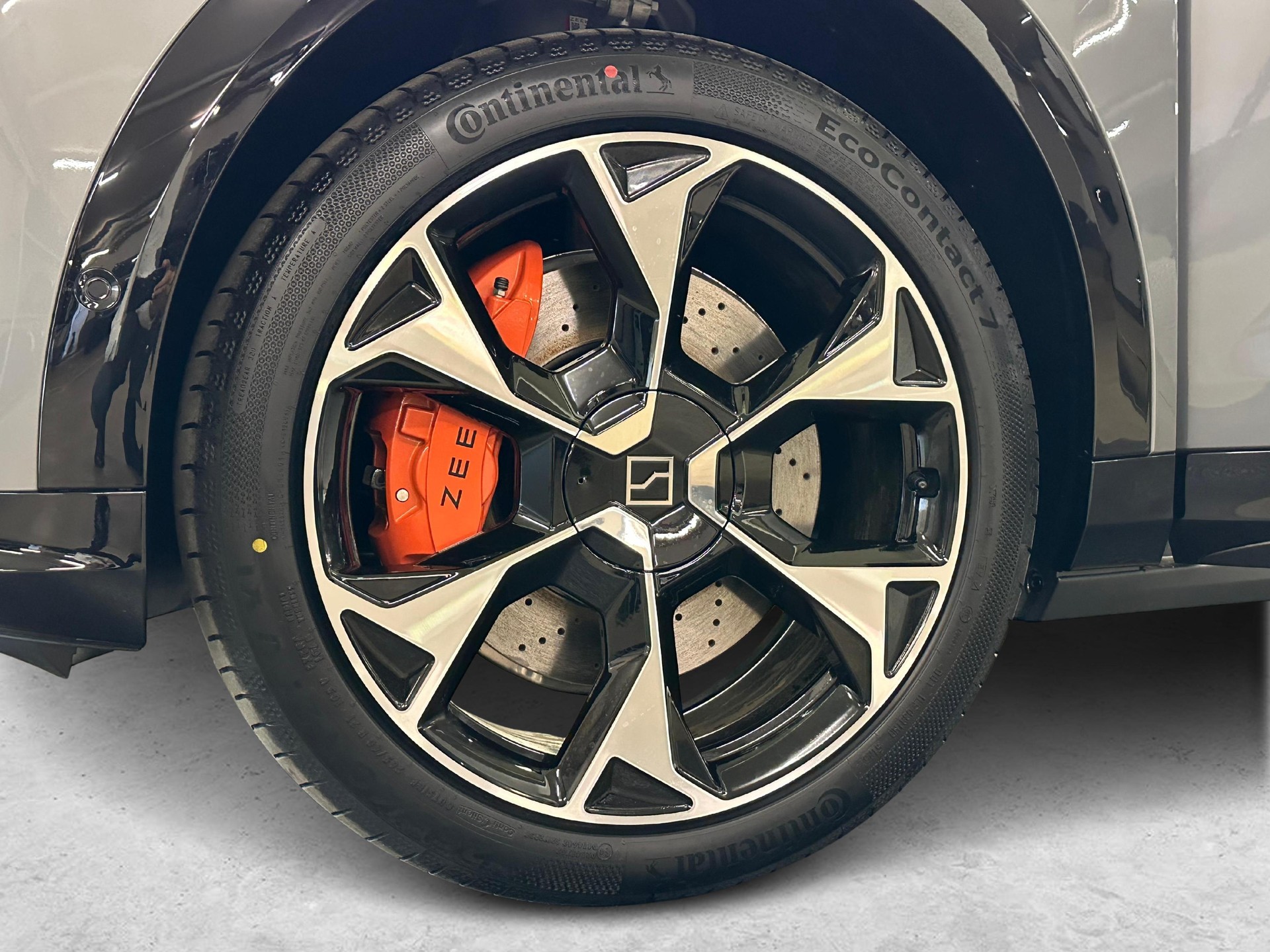 ZEEKR 7X Privilege AWD-image-12