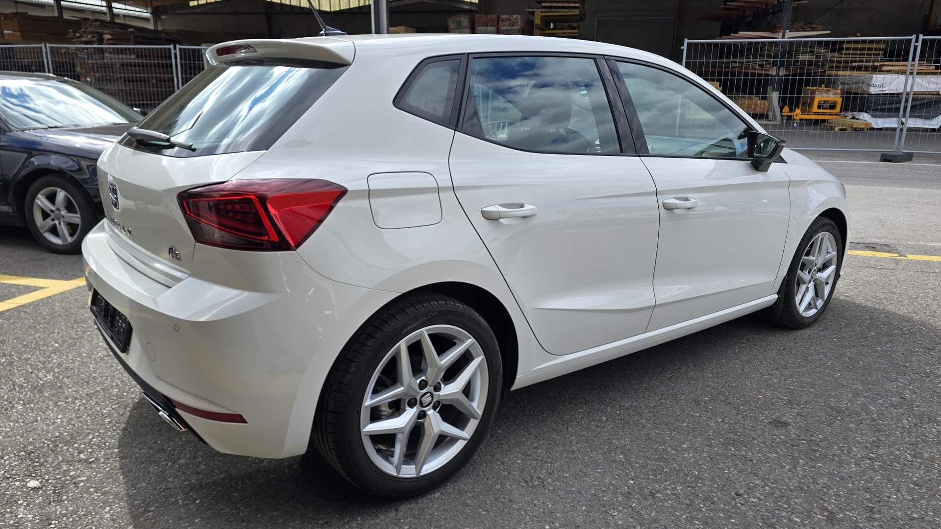 SEAT Ibiza 1.0 EcoTSI FR DSG-image-3