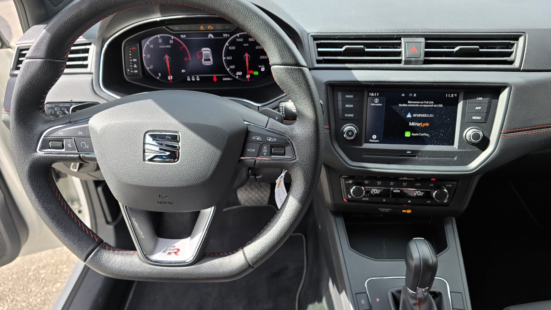 SEAT Ibiza 1.0 EcoTSI FR DSG-image-8