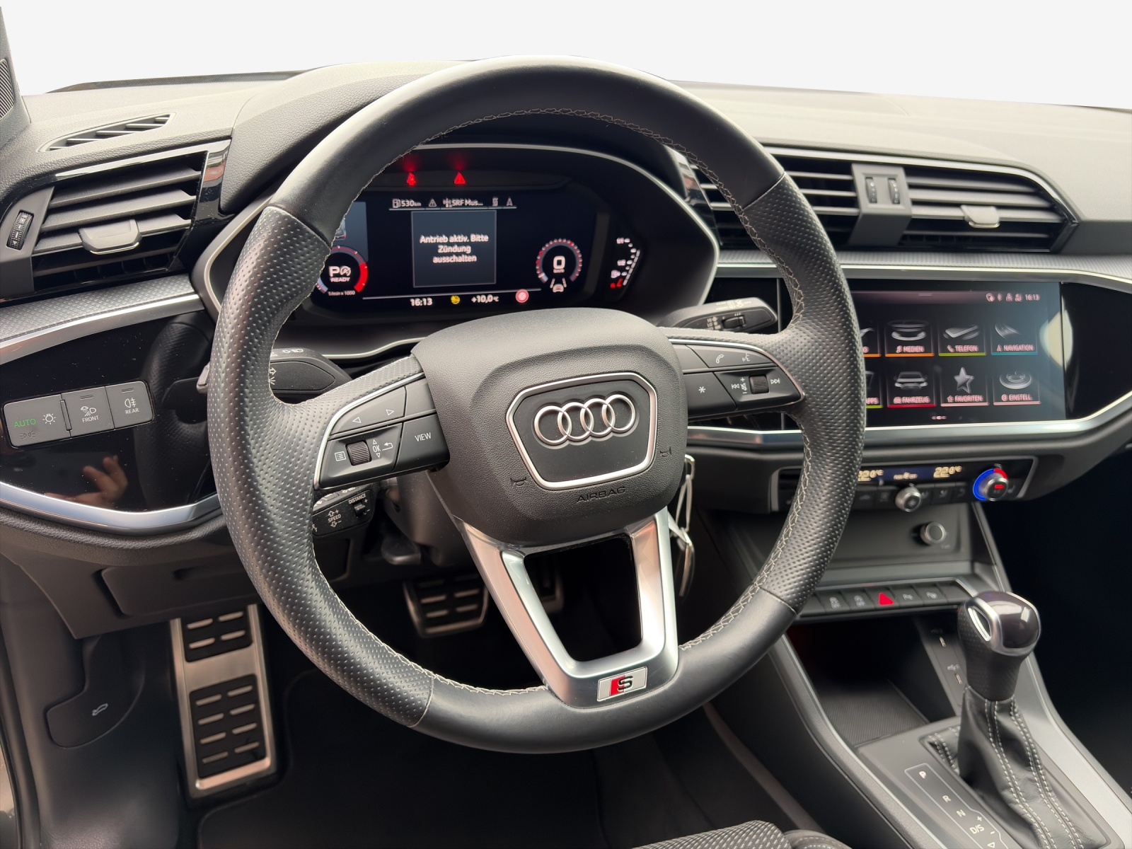 AUDI Q3 35 TDI S line Attraction quattro S-tronic-image-9