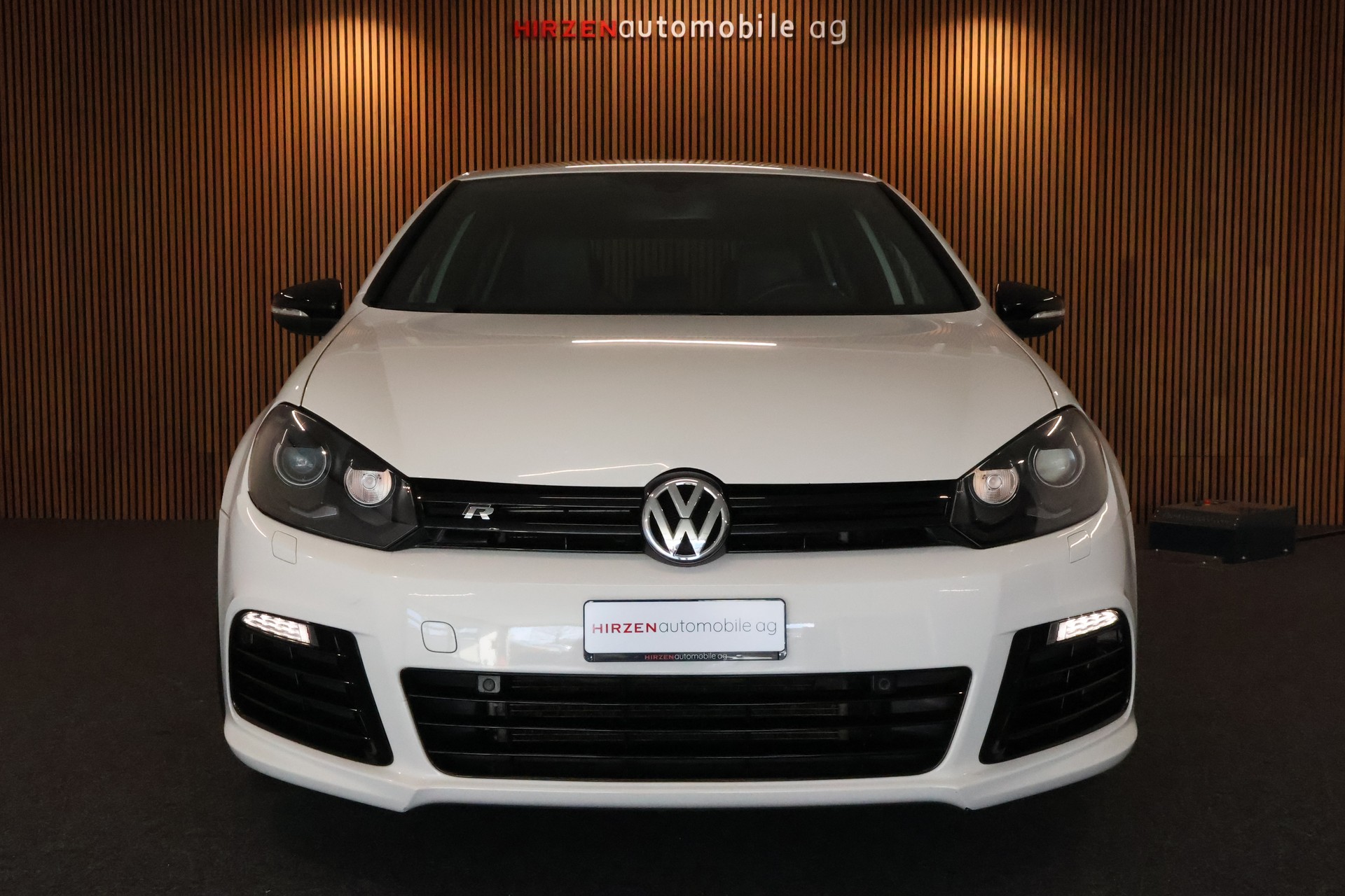 VW Golf 2.0 TSI R 4Motion DSG-image-30