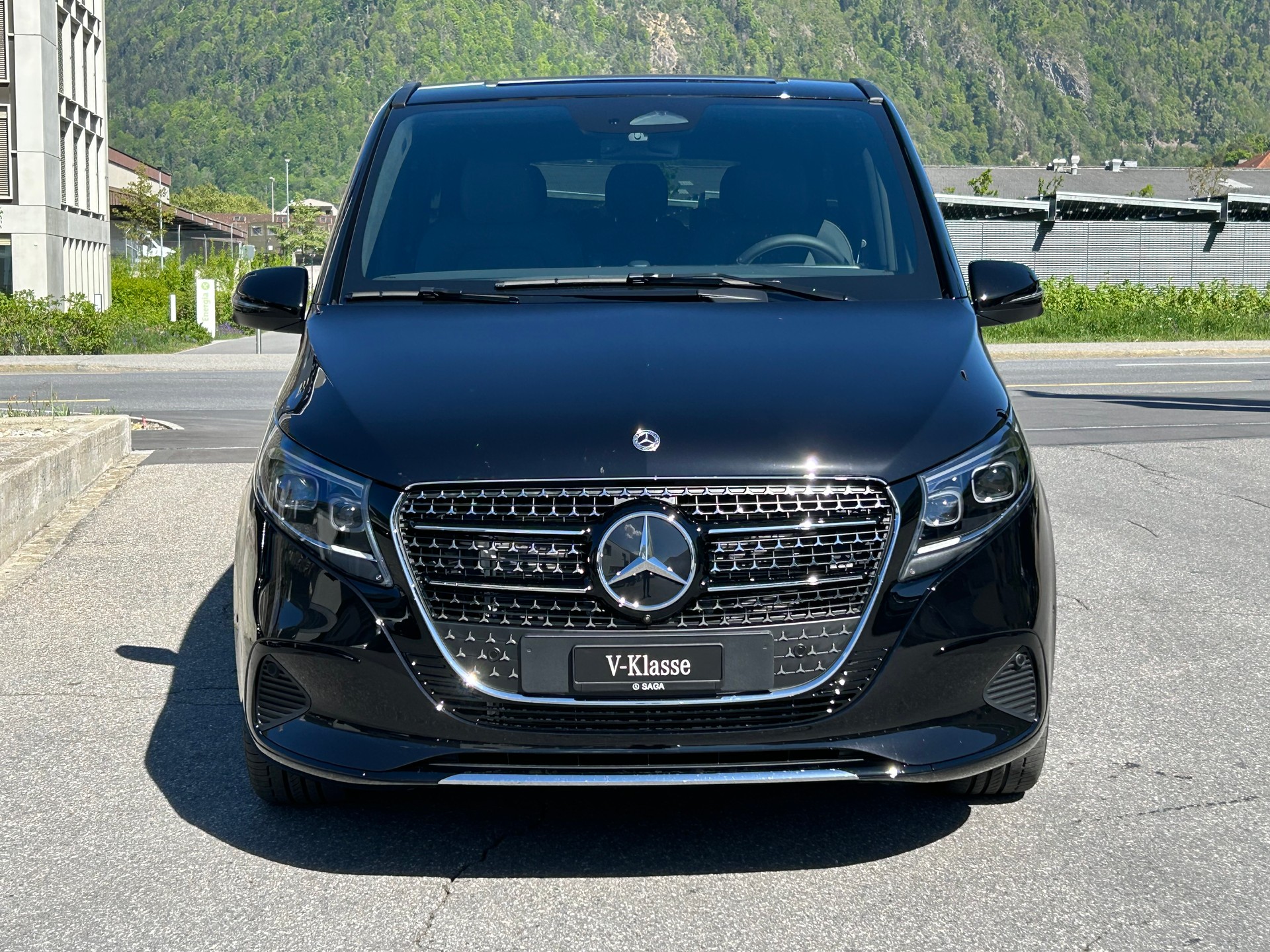 MERCEDES-BENZ V 300 d AVANTGARDE Extralang 4Matic-showroom-element-1