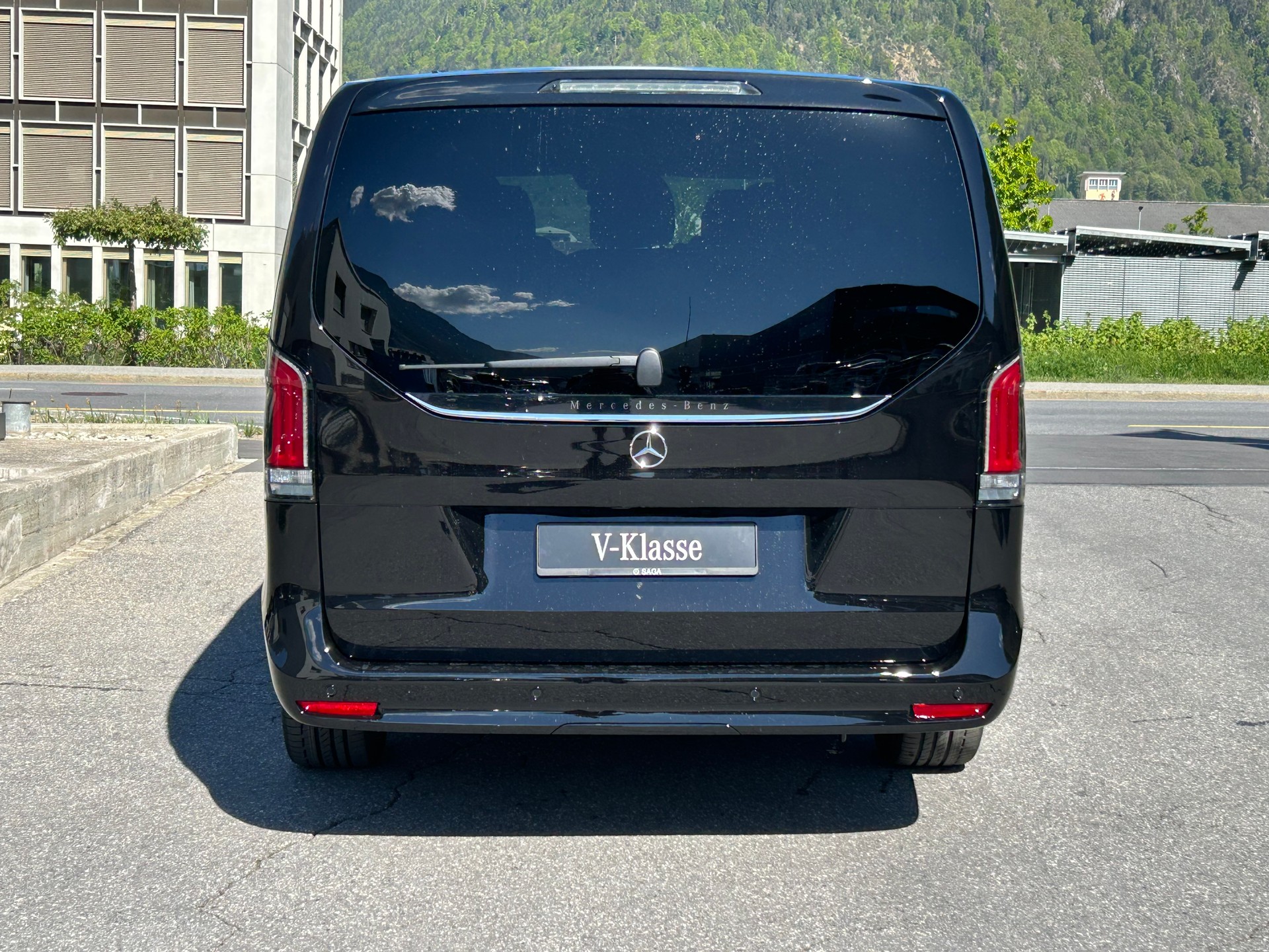 MERCEDES-BENZ V 300 d AVANTGARDE Extralang 4Matic-image-10