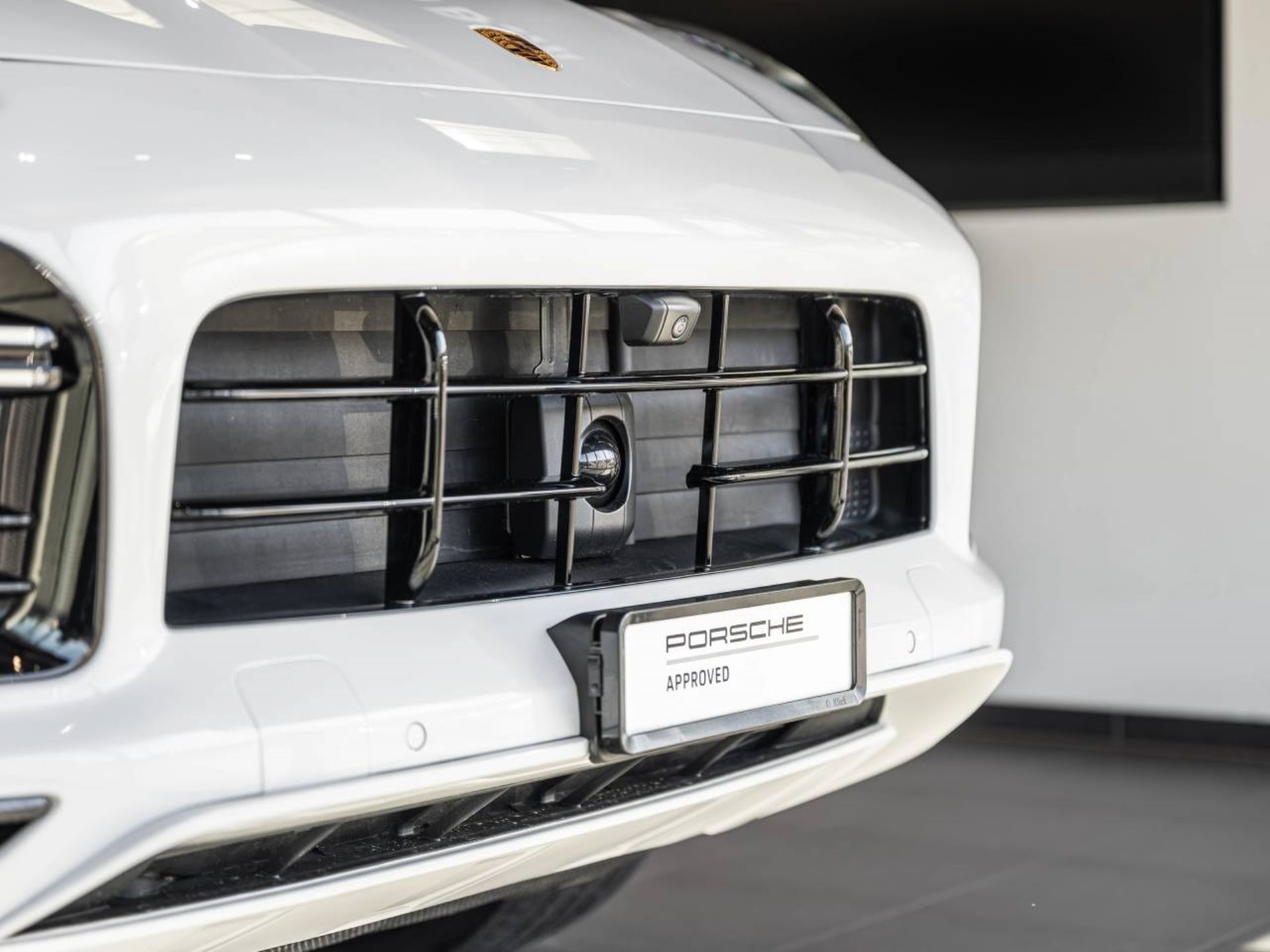 PORSCHE Cayenne Turbo S E-Hybrid Coupé-image-25