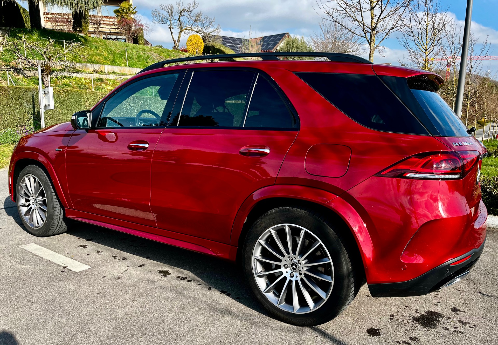 MERCEDES-BENZ GLE 350 de 4Matic AMG Line 9G-Tronic-showroom-element-3