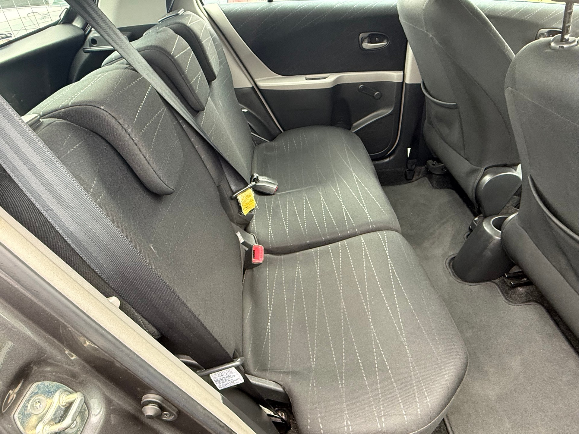 TOYOTA Yaris 1.3 Linea Luna-image-9