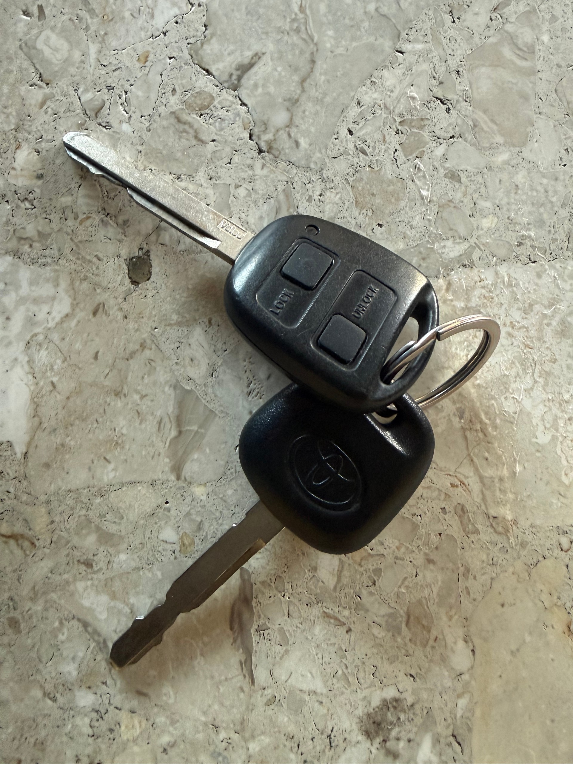 TOYOTA Yaris 1.3 Linea Luna-image-13