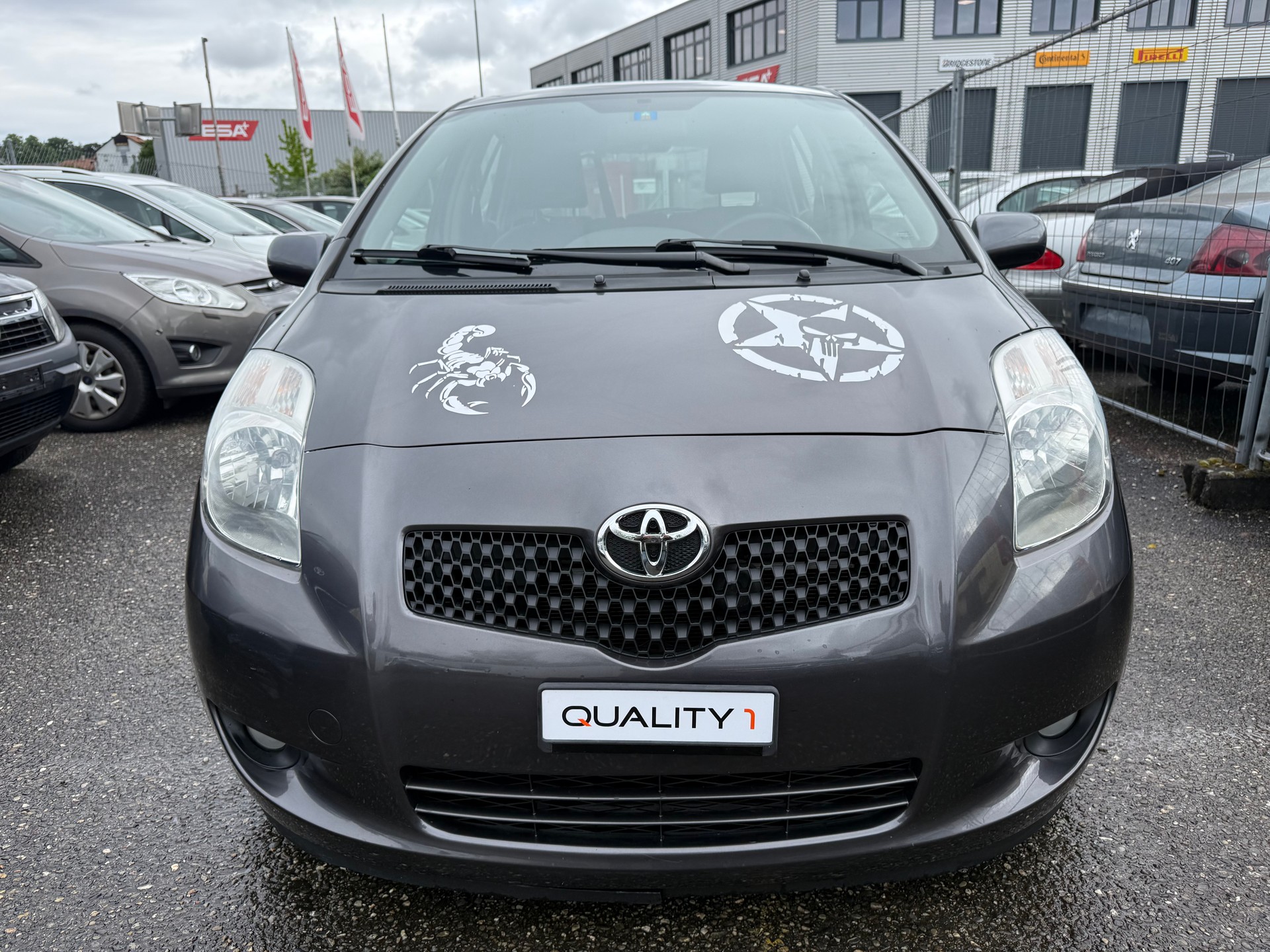 TOYOTA Yaris 1.3 Linea Luna-image-2
