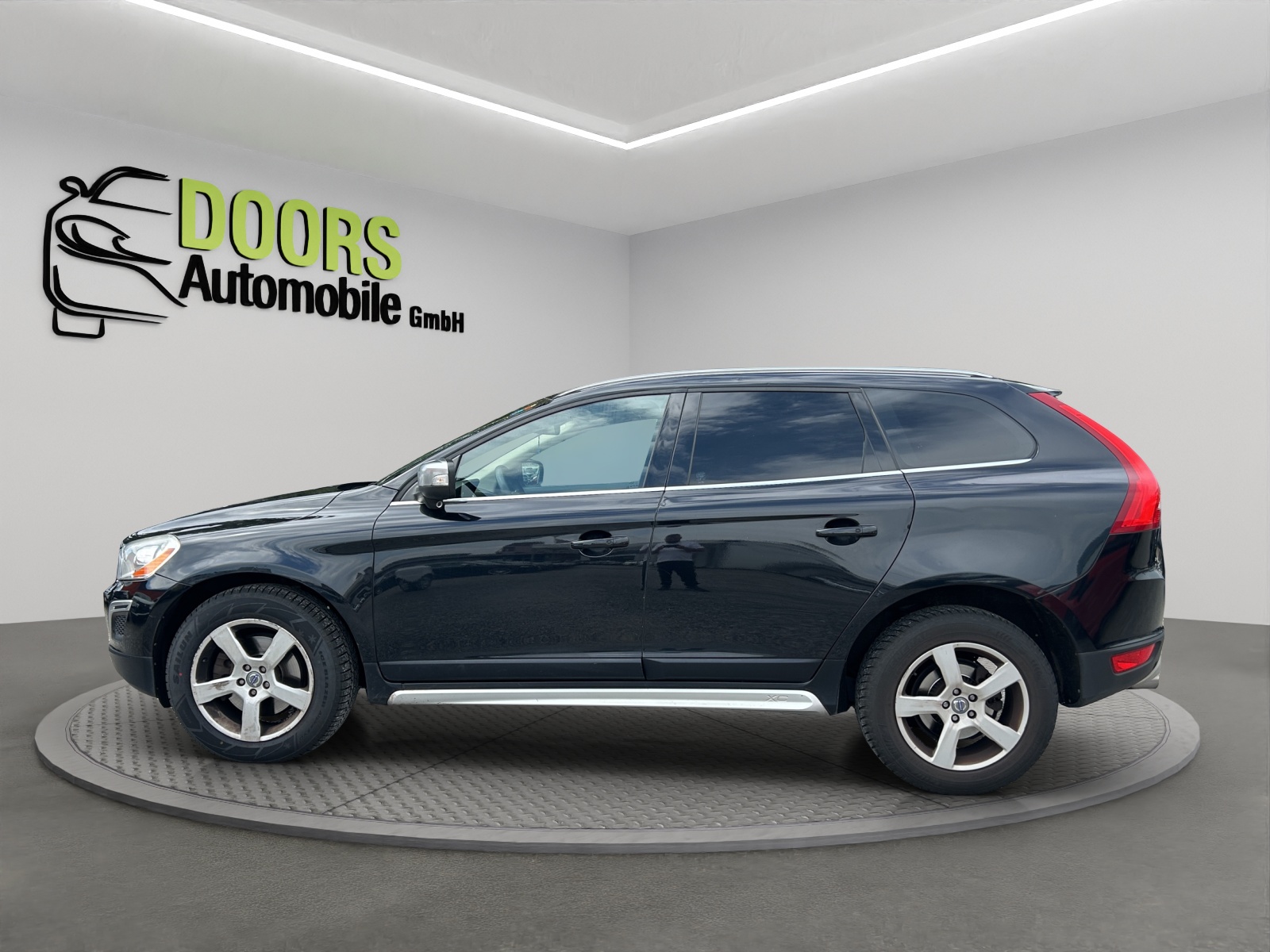 VOLVO XC60 D5 AWD Momentum Geartronic-image-7