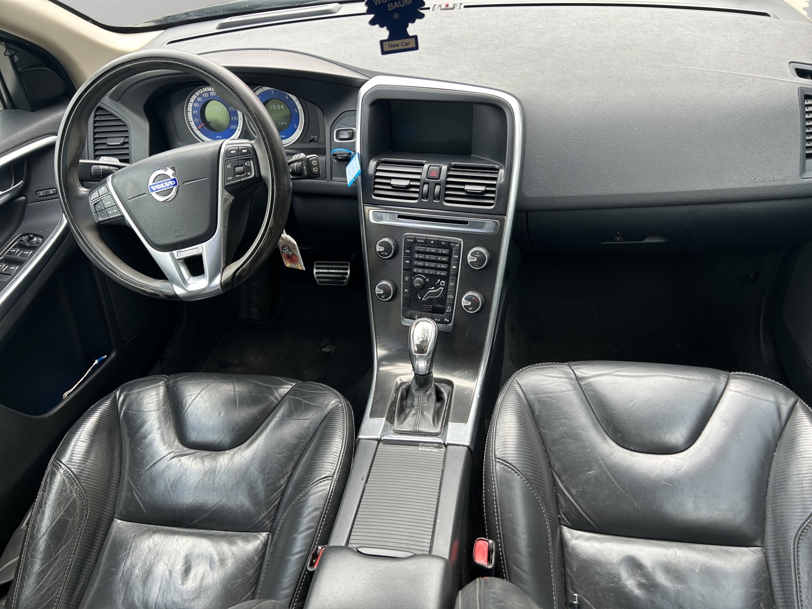 VOLVO XC60 D5 AWD Momentum Geartronic-image-10
