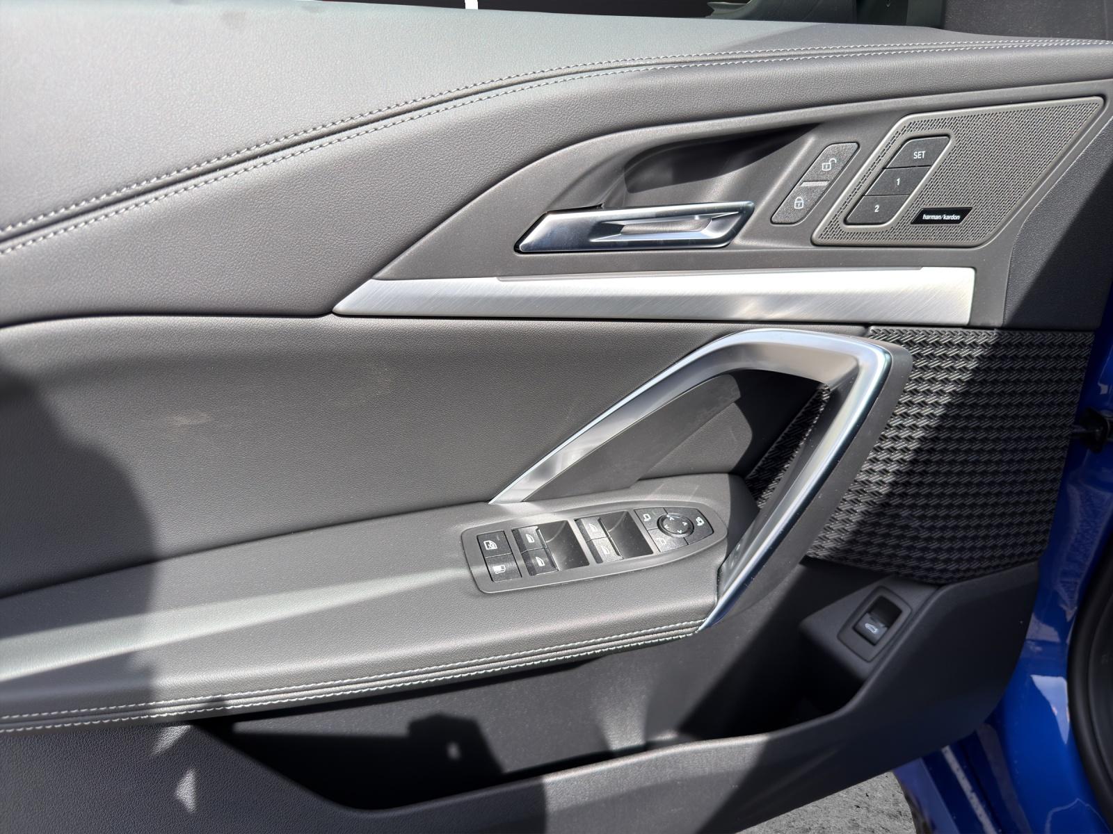 BMW X1 25e xDrive paddles-image-7