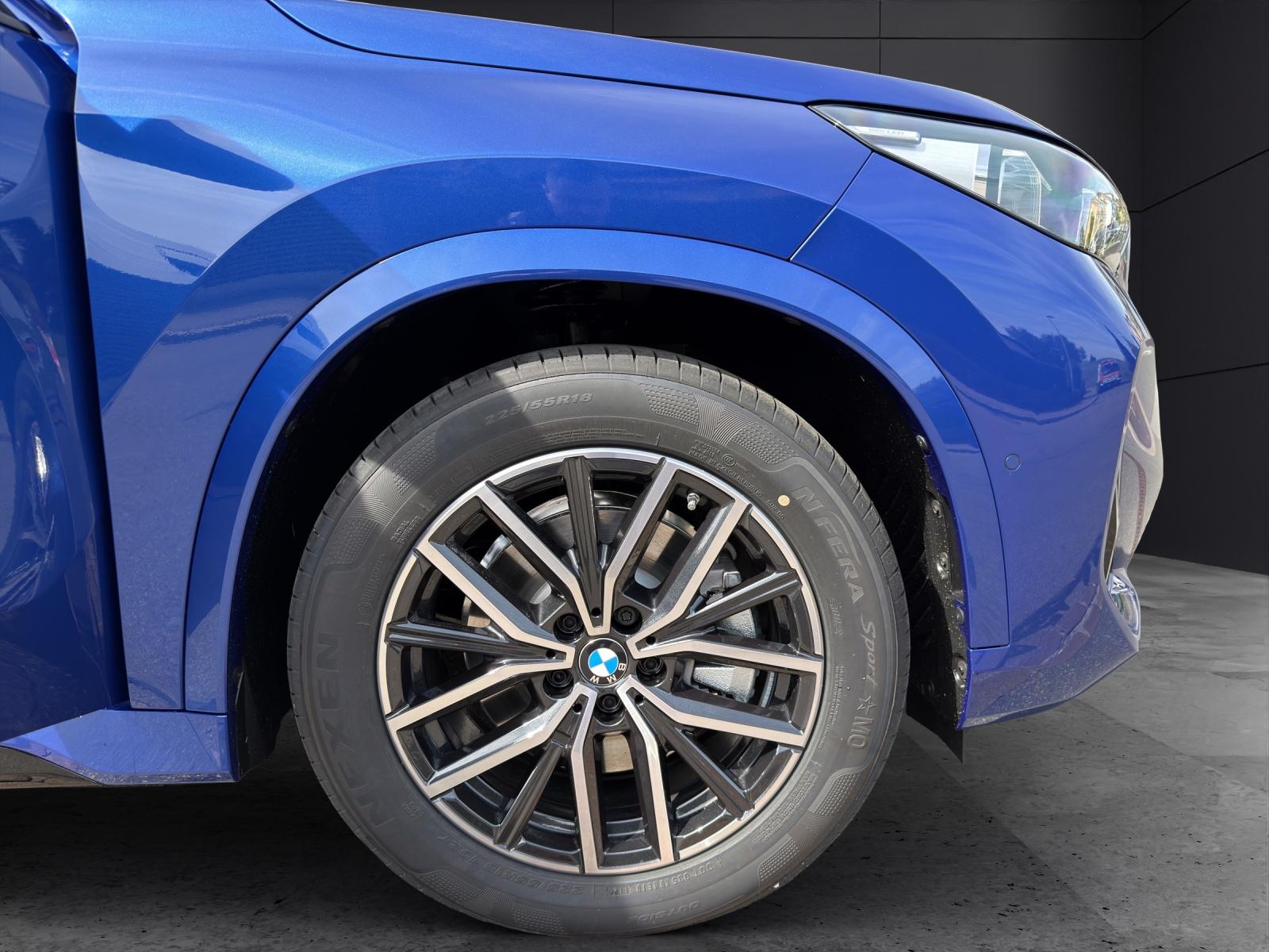 BMW X1 25e xDrive paddles-image-19